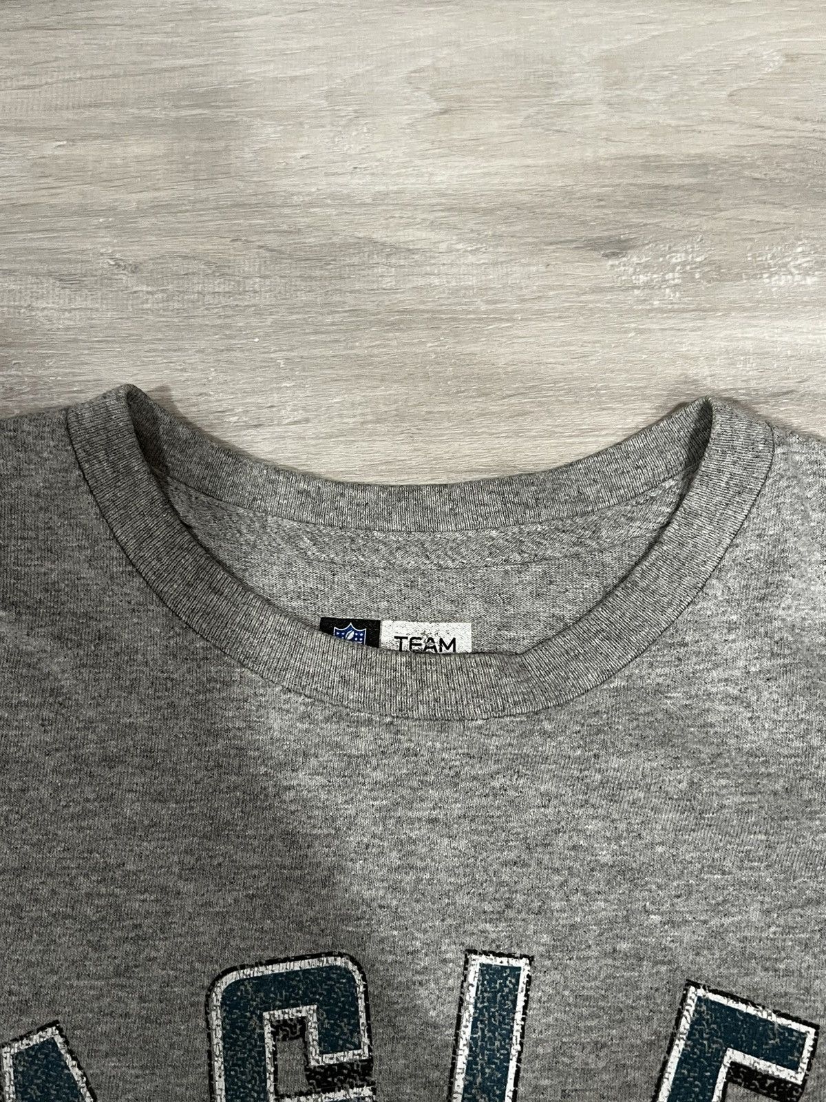 NFL × Vintage Vintage NFL Eagles Grey T-shirt Size US XL / EU 56 / 4 - 4 Thumbnail
