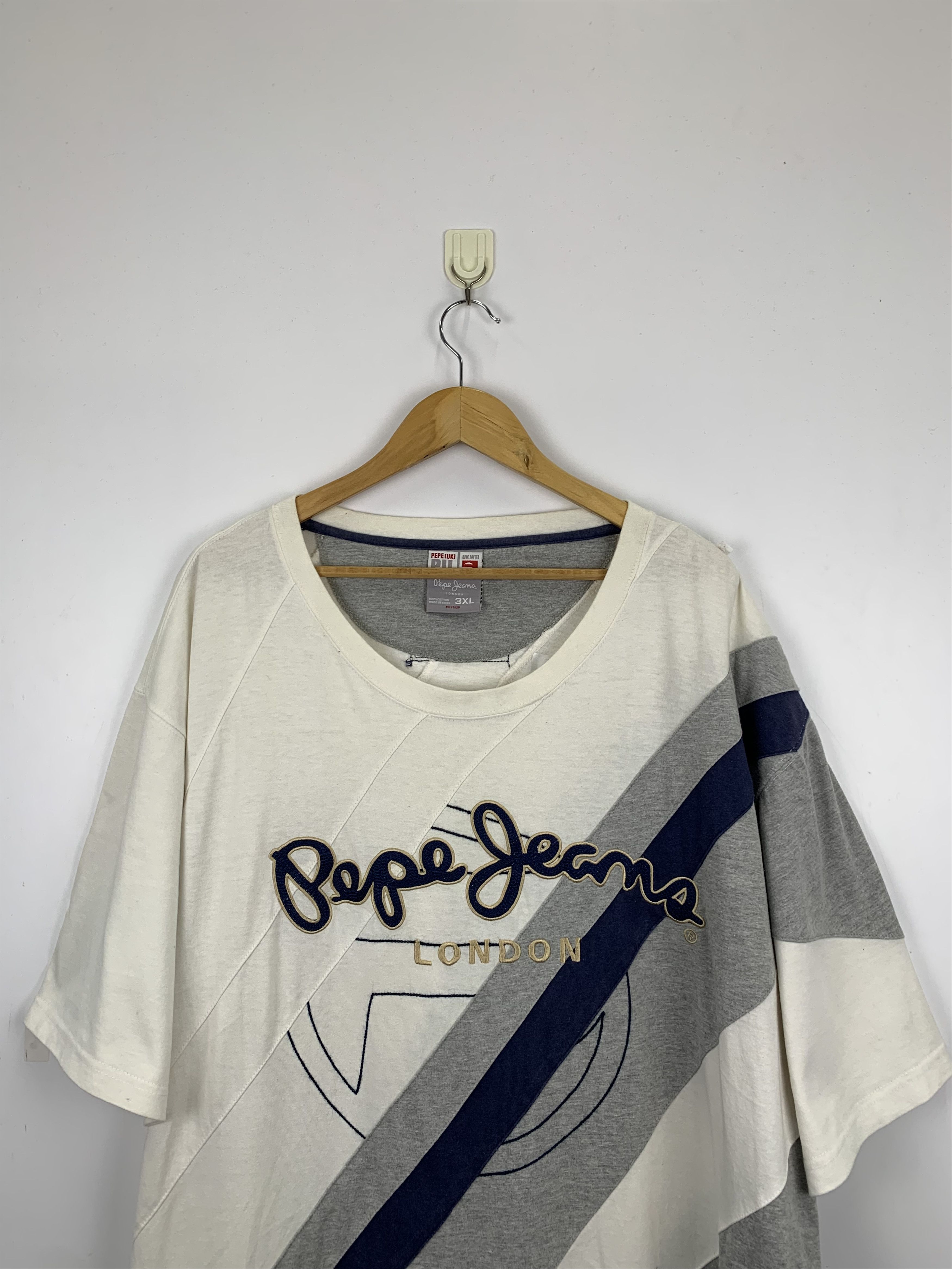 Pepe Jeans Vintage Pepe Jeans London Oversize Tee TA0031 Size US XXL / EU 58 / 5 - 2 Thumbnail