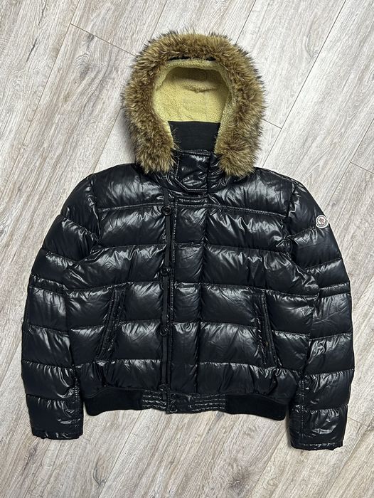 Moncler MONCLER Down Jacket Puffer Veyle Giubbotto Fur Patch Logo