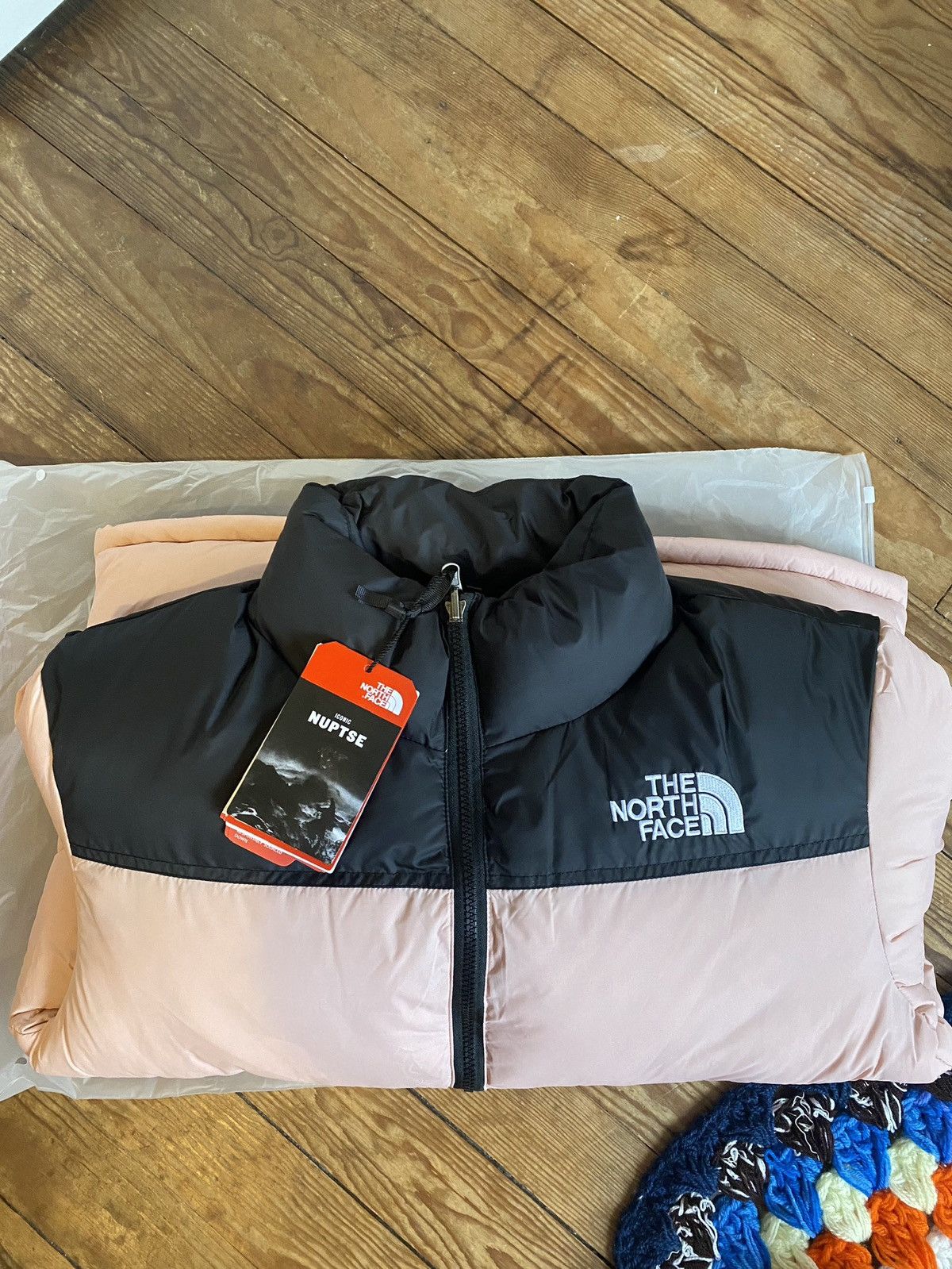 The North Face Doudoune north face rose neuve avec étiquette Size M / US 6-8 / IT 42-44 - 1 Thumbnail