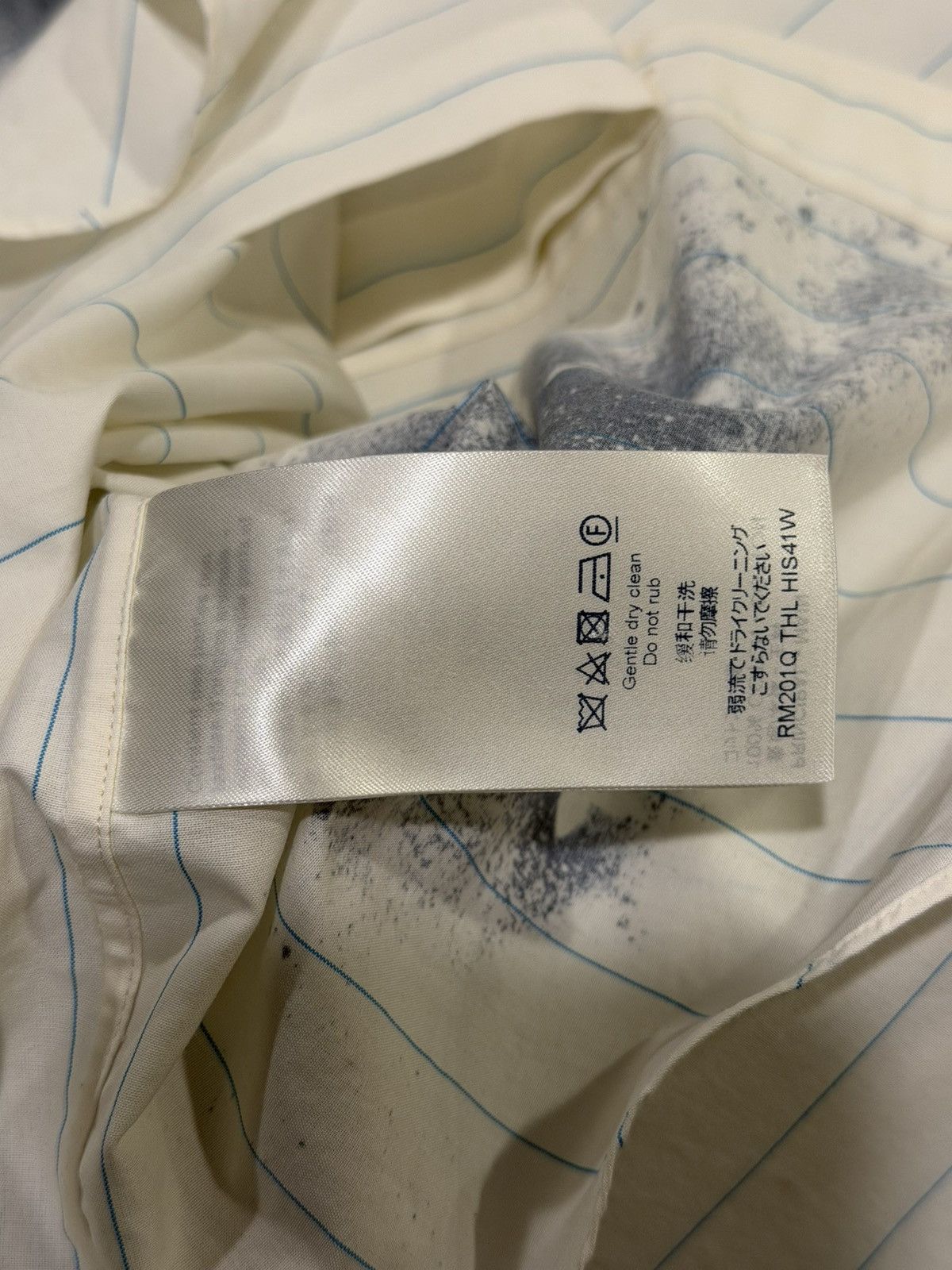 Louis Vuitton Louis Vuitton x Virgil Pin Striped Monogram Spray Logo Shirt Size US S / EU 44-46 / 1 - 18 Thumbnail
