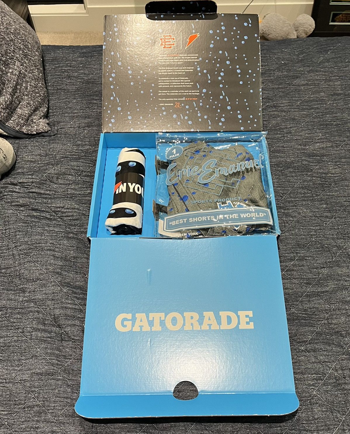 Eric Emanuel × Gatorade Eric Emanuel x Gatorade EE short and Towel Bundle Size US 34 / EU 50 - 1 Thumbnail