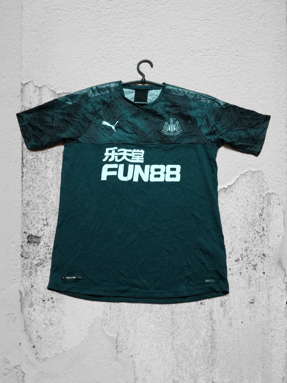 Puma Vintage T-shirt Puma logo green Drycell Jerseys Y2K Size US M / EU 48-50 / 2 - 1 Thumbnail