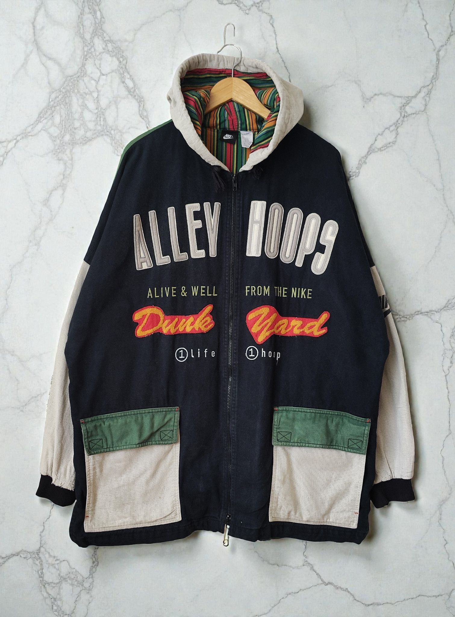 Nike Vintage 90s Nike Alley Hoops Dunk Yard Jacket Size US XL / EU 56 / 4 - 1 Thumbnail