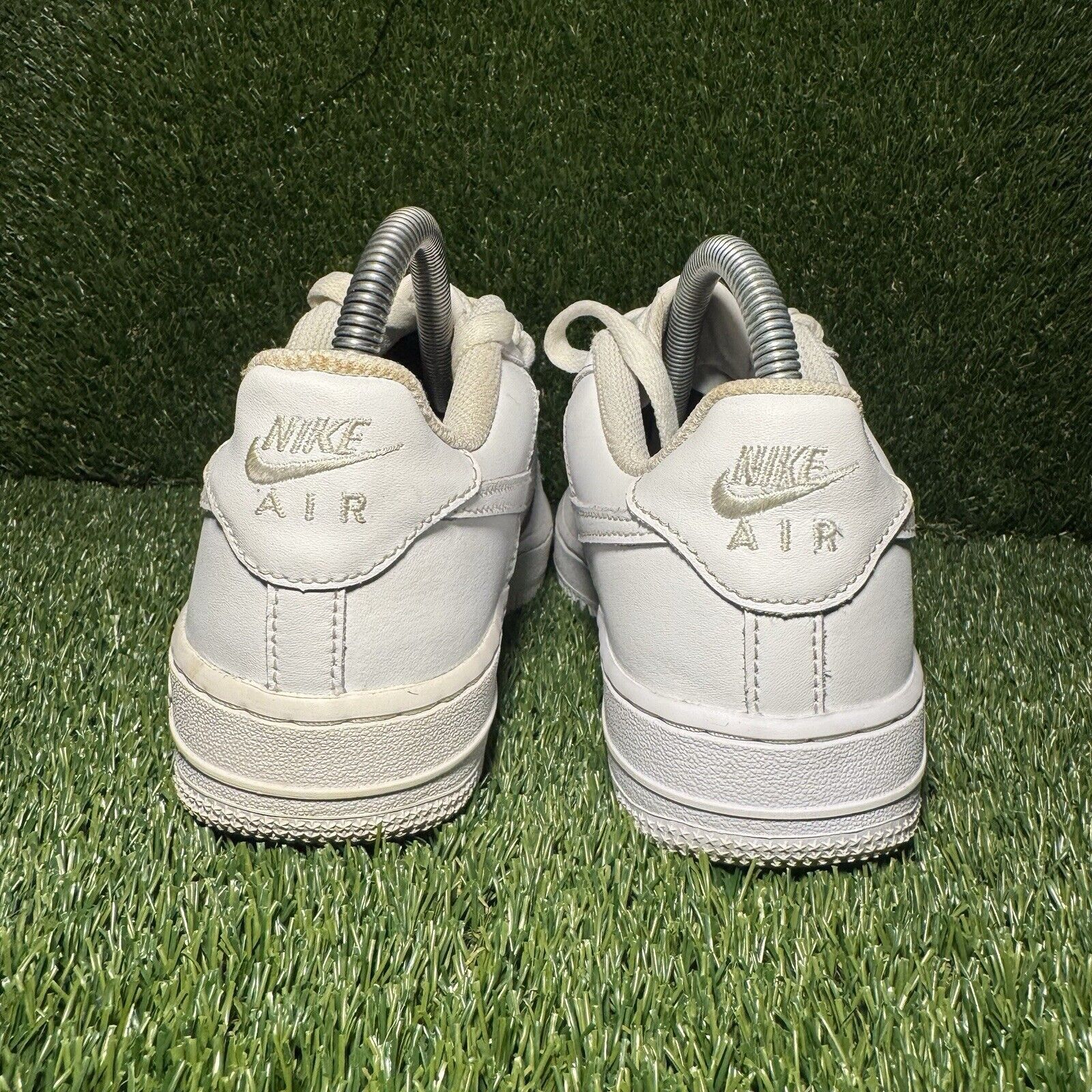 Nike Size 5.5W/4 (GS) - Nike Air Force 1 LE Low Triple White Size US 5.5 / IT 35.5 - 4 Thumbnail