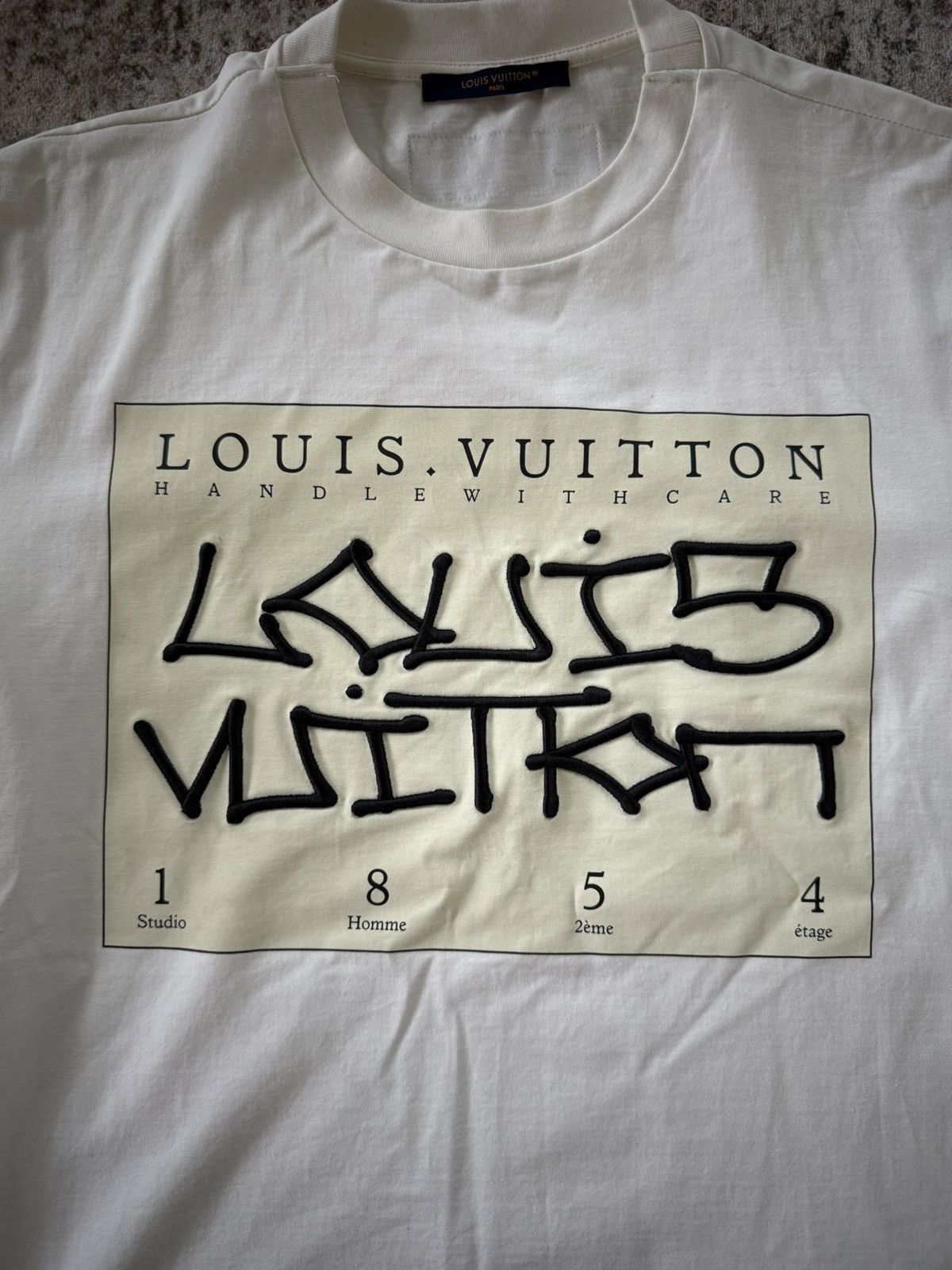 Louis Vuitton Louis Vuitton Signature Logo T Shirt Size US M / EU 48-50 / 2 - 2 Thumbnail
