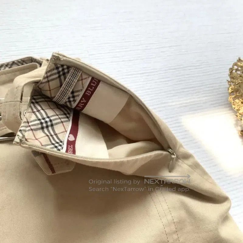 Burberry Burberry Cotton Khaki Mini Skirt for Women. Size 23" - 4 Thumbnail