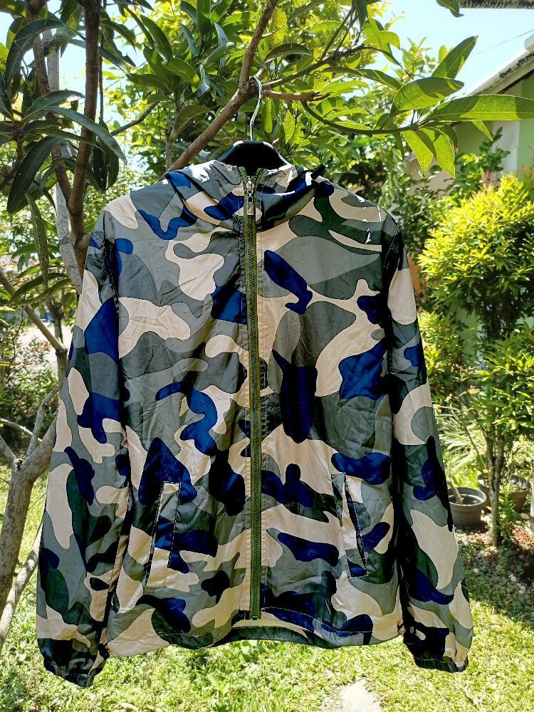 Other UNKNOWN BRAND Light Running Camo Hoodie Jacket "NoTags" Size US L / EU 52-54 / 3 - 13 Thumbnail