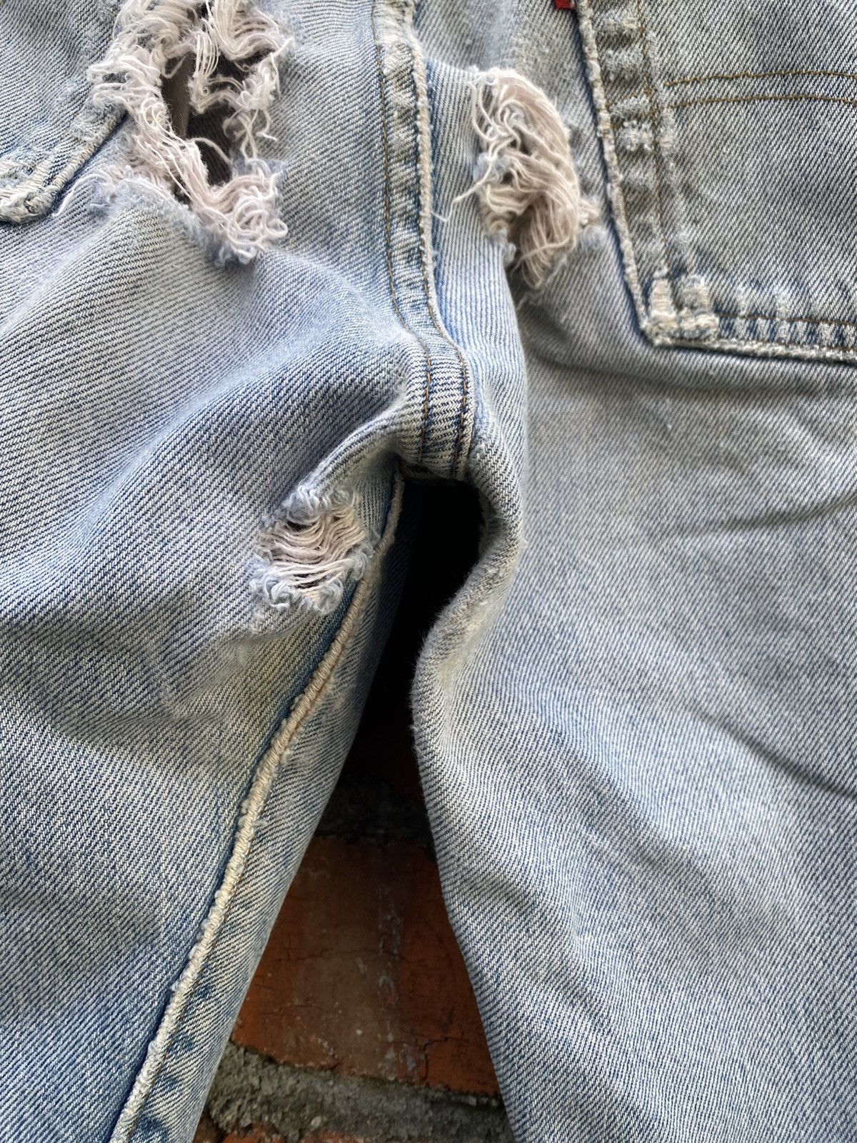Levi's Vintage Clothing W30x30 Vintage levi's 501 redline distressed ripped USA Size US 30 / EU 46 - 9 Thumbnail