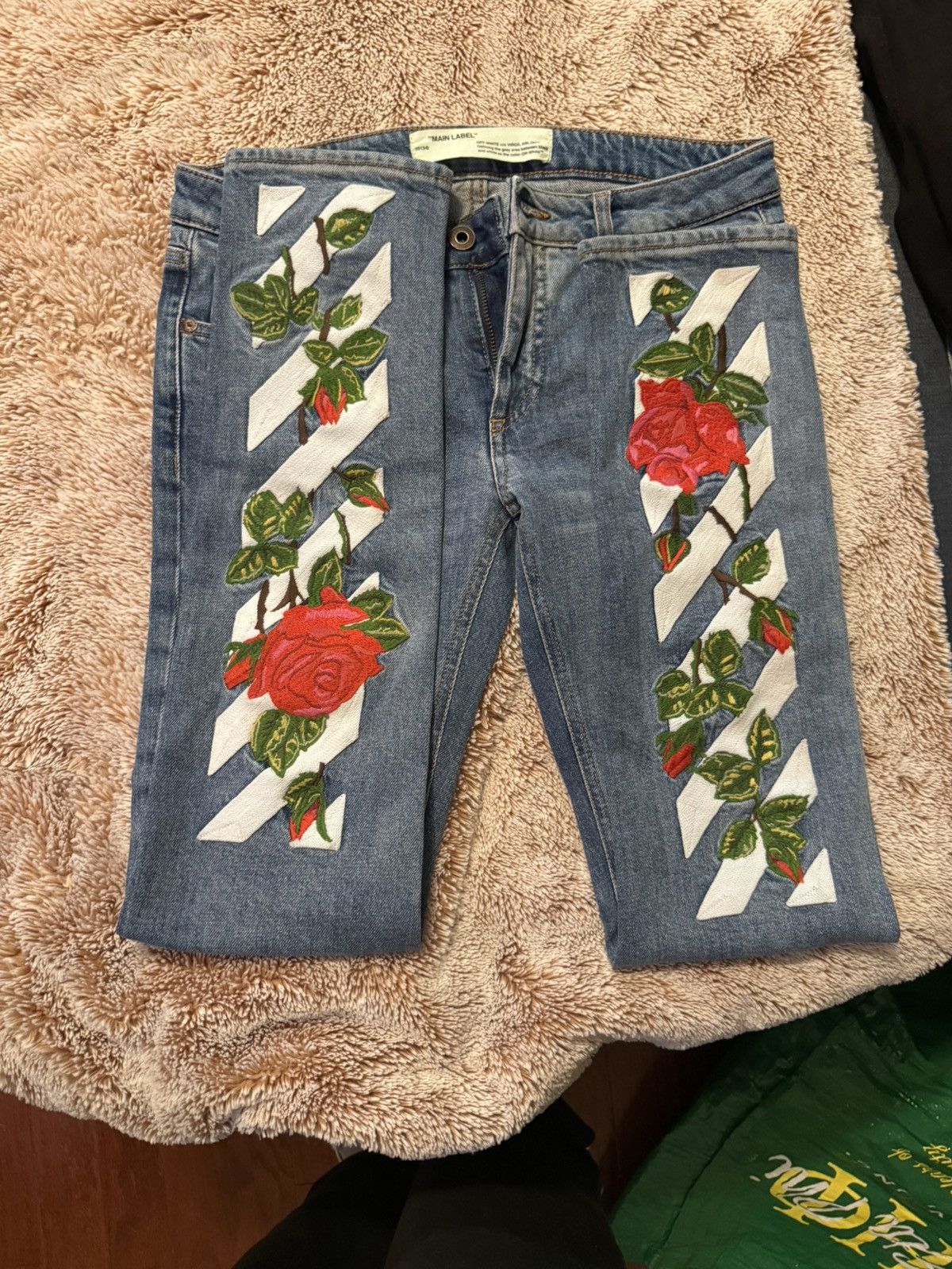 Off-White Women’s Off-white jeans flower embroidery Size 27" / US 4 / IT 40 - 2 Thumbnail