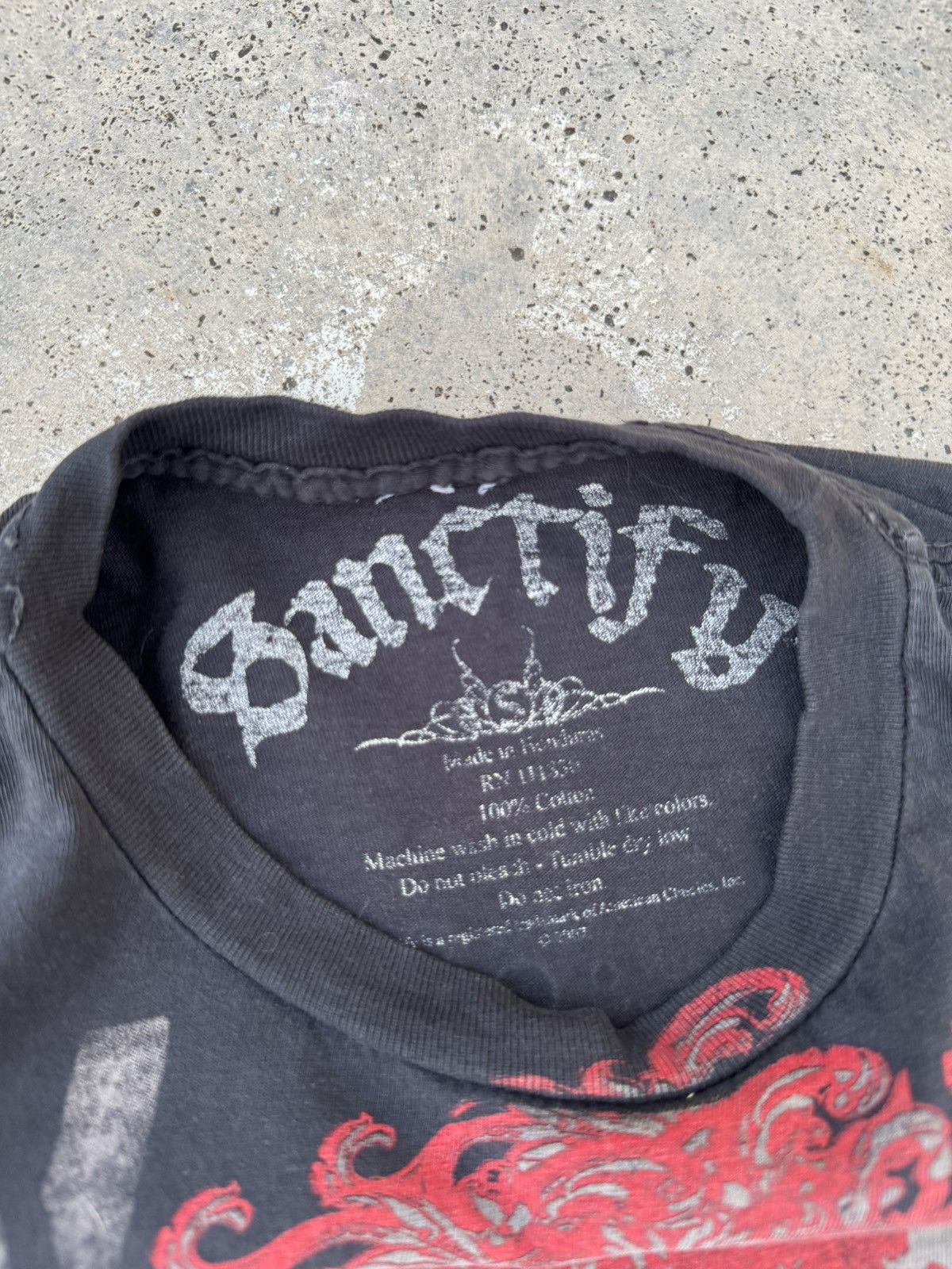 Affliction Distressed Sun Faded Sanctify Studded Cross Grunge T Shirt Size US S / EU 44-46 / 1 - 5 Thumbnail