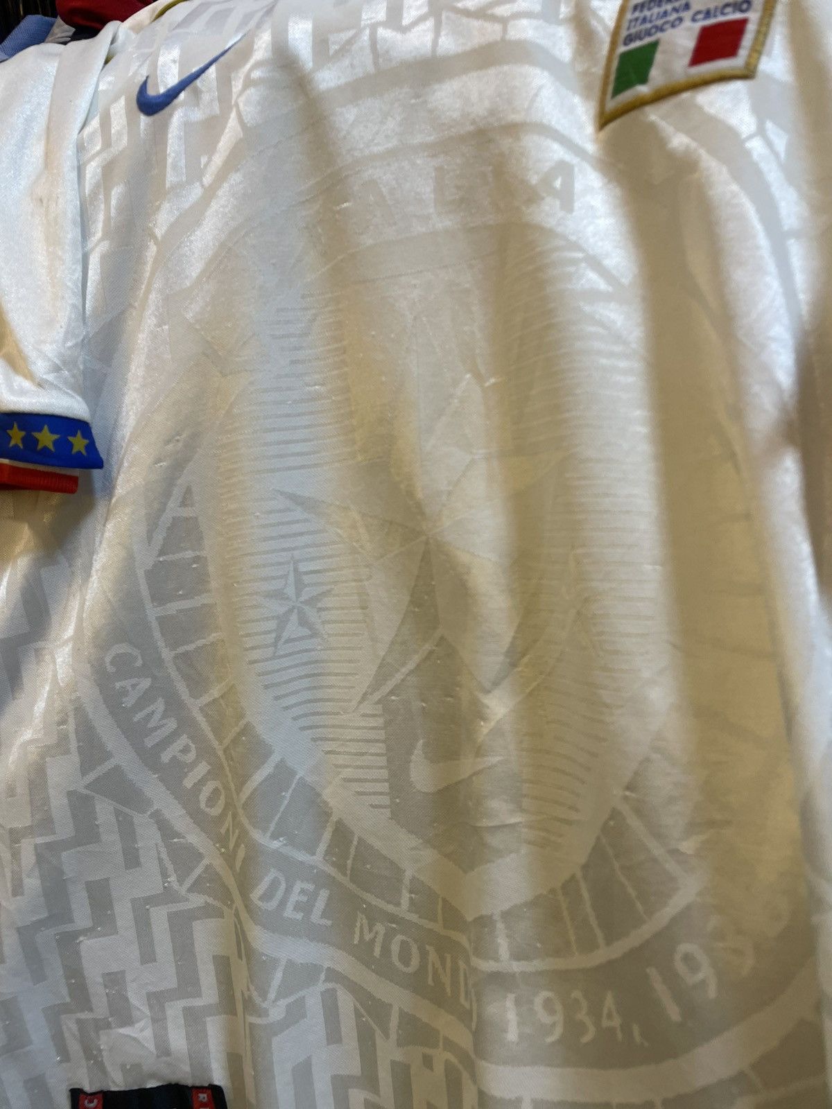 Nike Vintage 1995-1996 Italy Away Kit Size US M / EU 48-50 / 2 - 6 Thumbnail