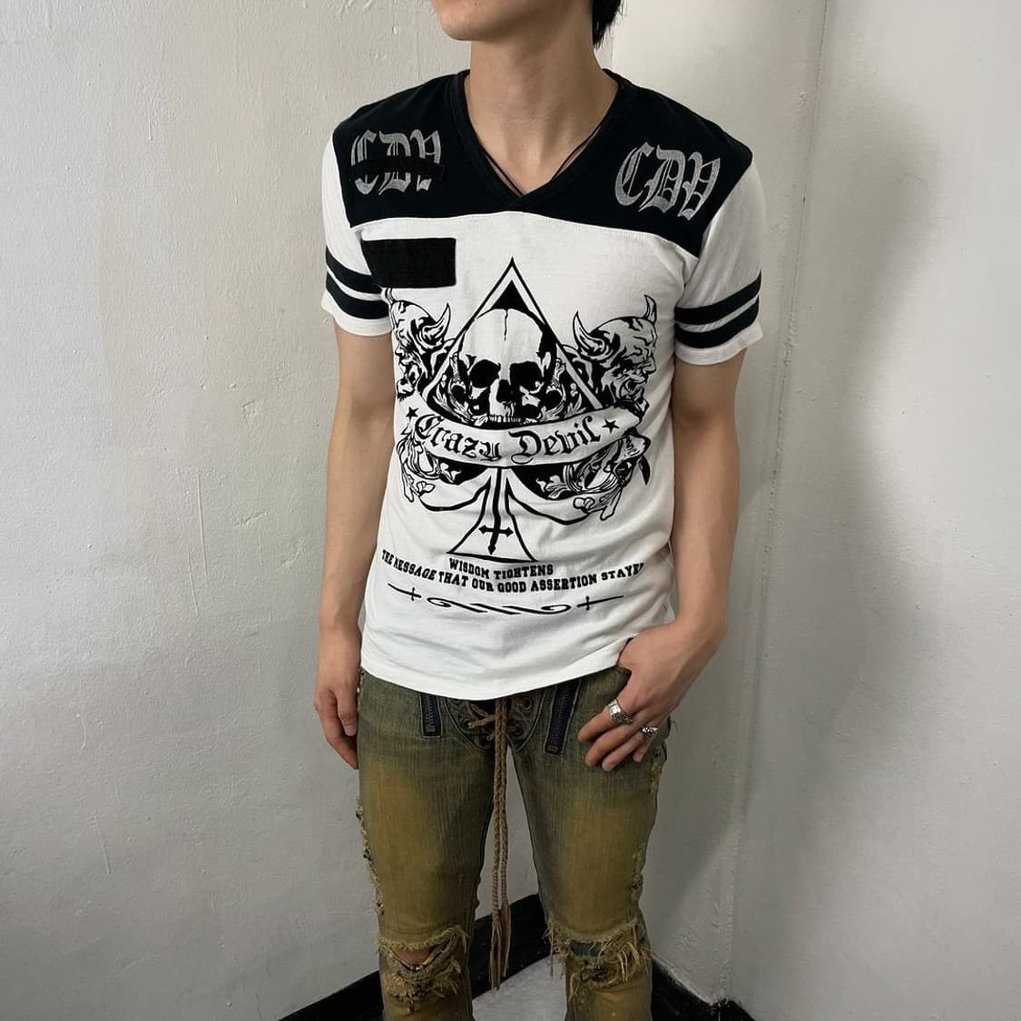 semanticdesign Vintage Crazy Devil Japanese Poem V-Neck T-Shirt Size US M / EU 48-50 / 2 - 16 Thumbnail