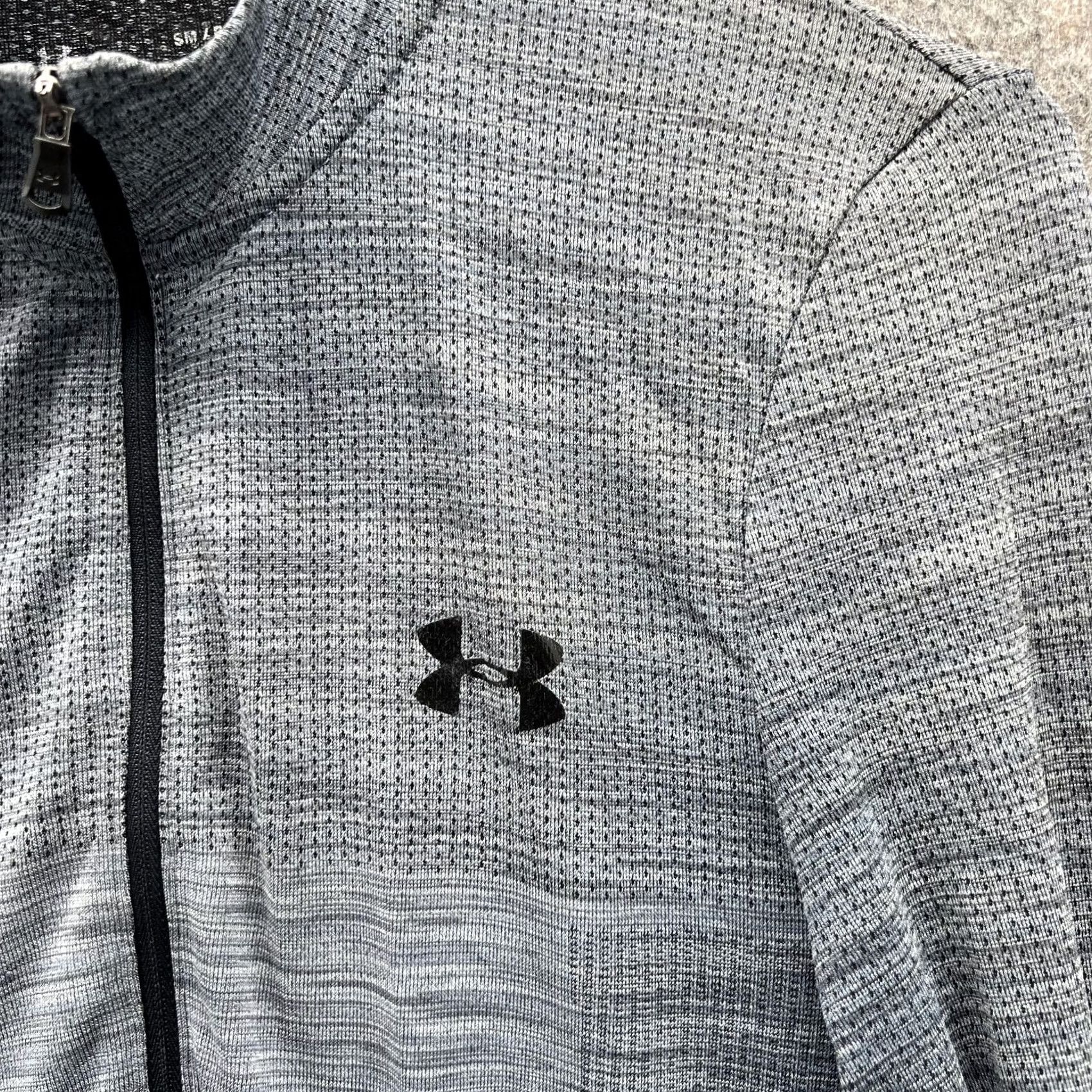Under Armour Under Armour Sweater Women Small Gray 1/4 Zip Heatgear Mock Neck Pullover Sweatshirt Size S / US 4 / IT 40 - 4 Thumbnail