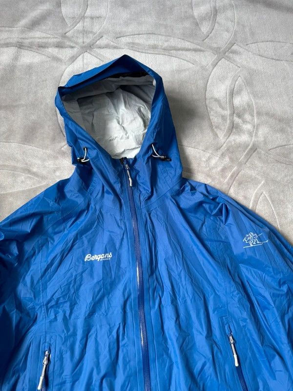 Bergans Bergans of Norway 5070 Sky Jacket Waterproof Hardshell L Size US L / EU 52-54 / 3 - 6 Thumbnail