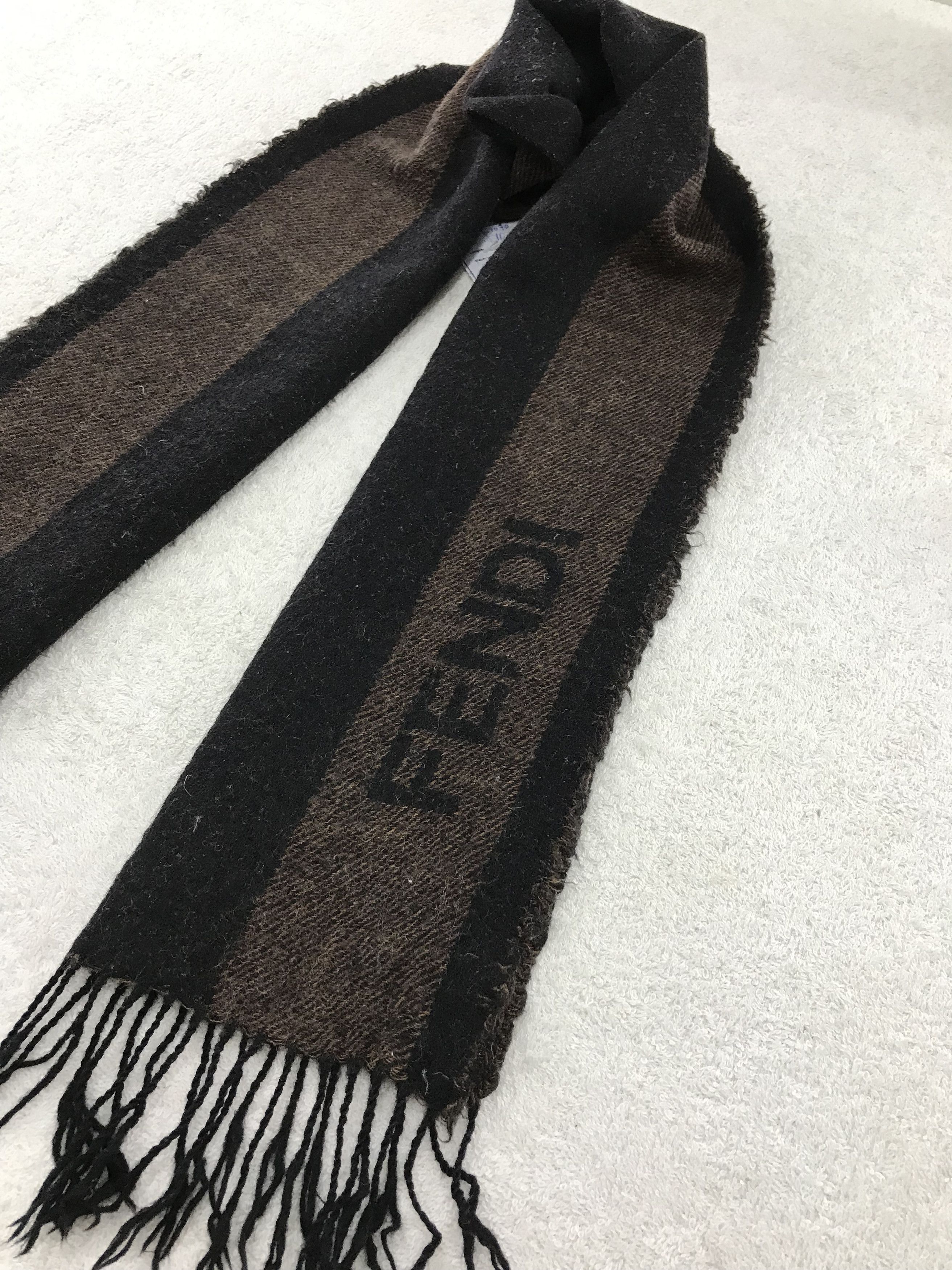 Vintage Fendi Scarf / Muffler / Neckwear - WW1070 Size ONE SIZE - 2 Thumbnail