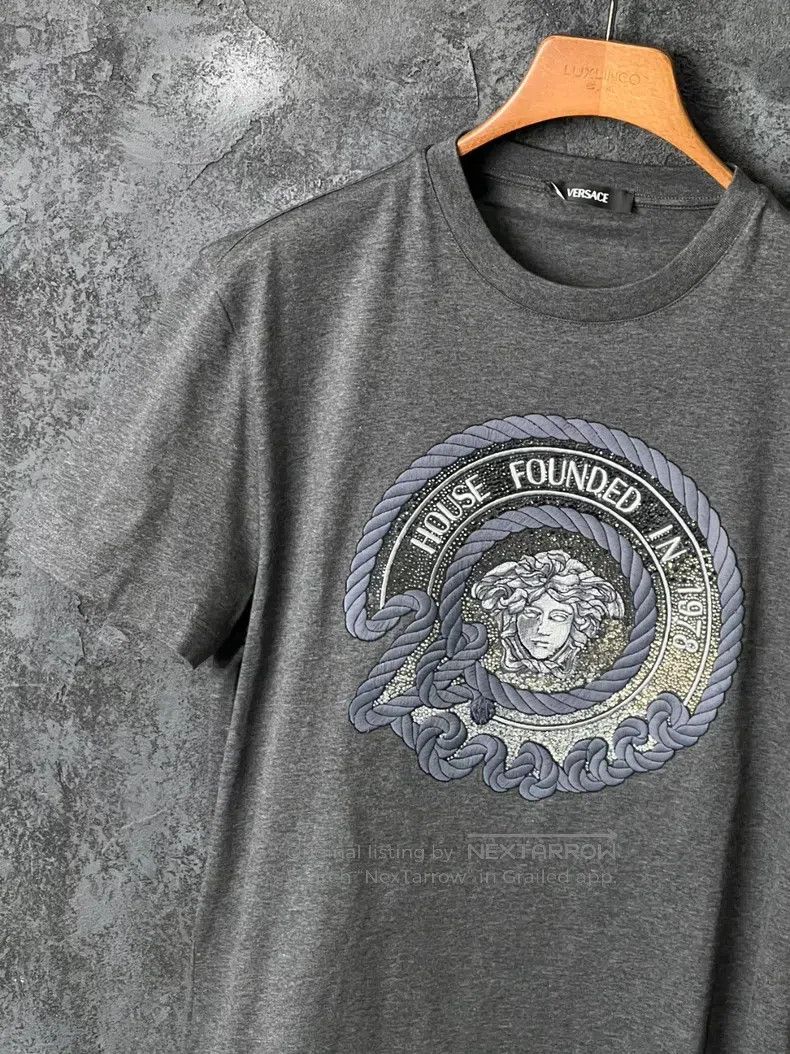 Versace Versace Medusa embroidered cotton T-shirt Size US L / EU 52-54 / 3 - 5 Thumbnail