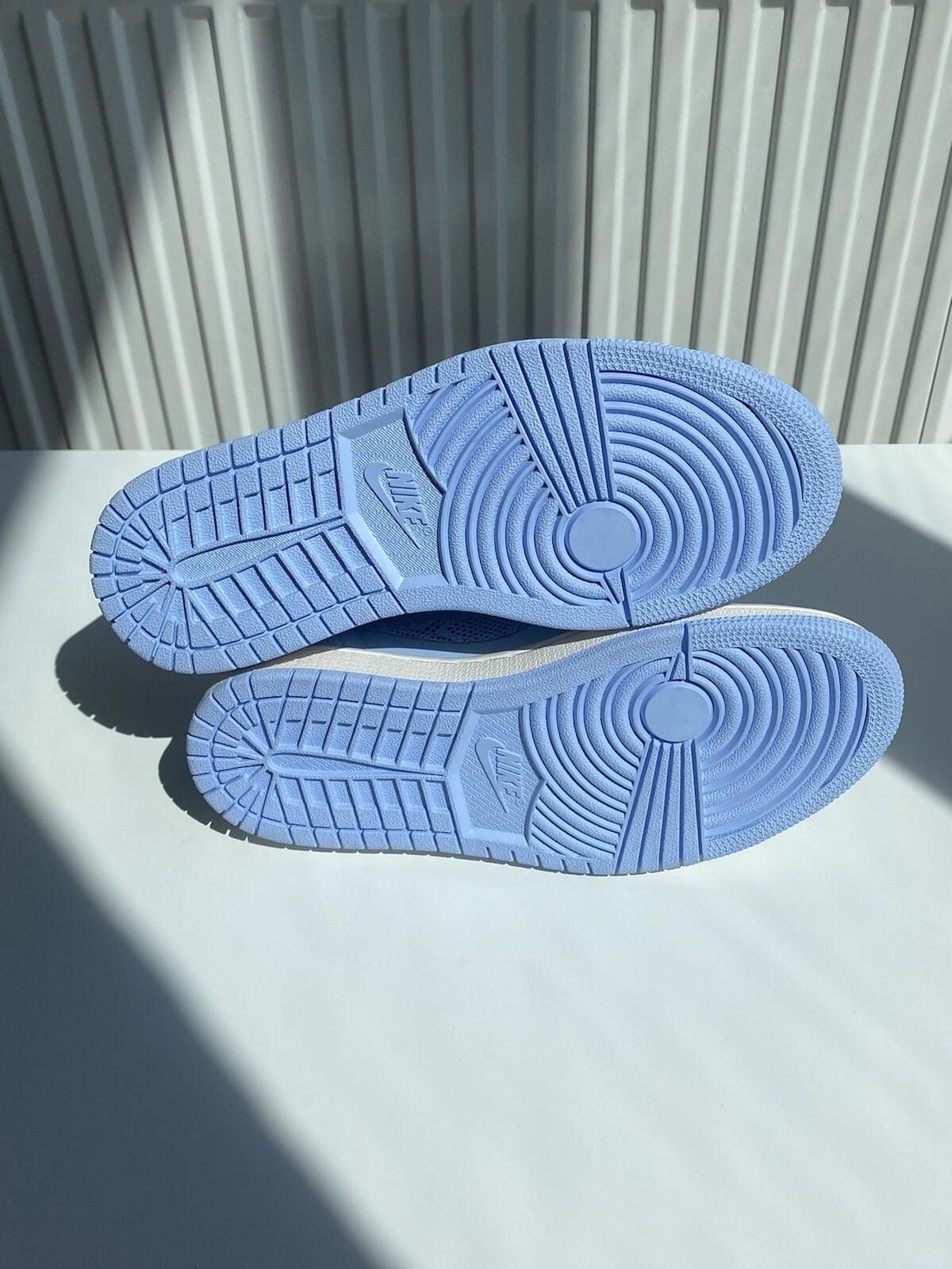 Nike 2018 Nike Jordan 1 Low Retro Royal Tint US6 Women’s Size US 7.5 / IT 37.5 - 8 Thumbnail