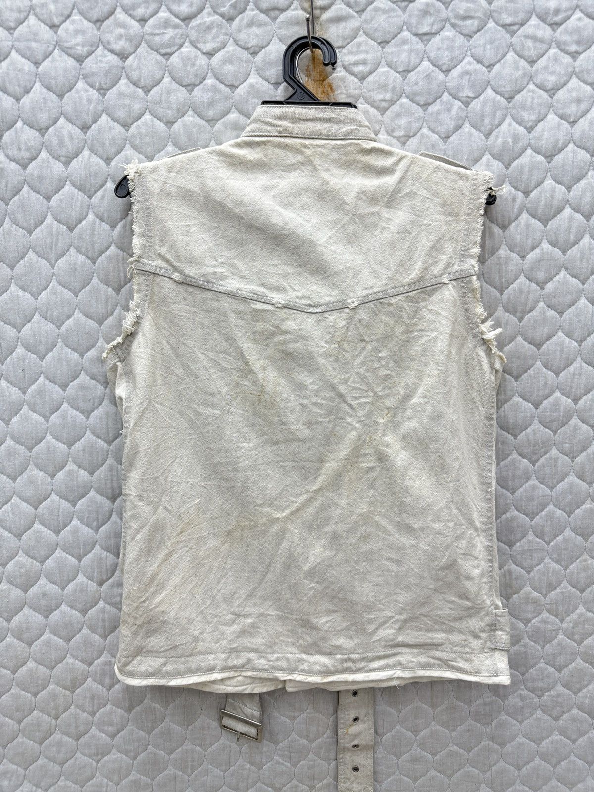 In The Attic 🔥🔥💥STEALS IN THE ATTIC PUNK VEST Size US M / EU 48-50 / 2 - 4 Thumbnail