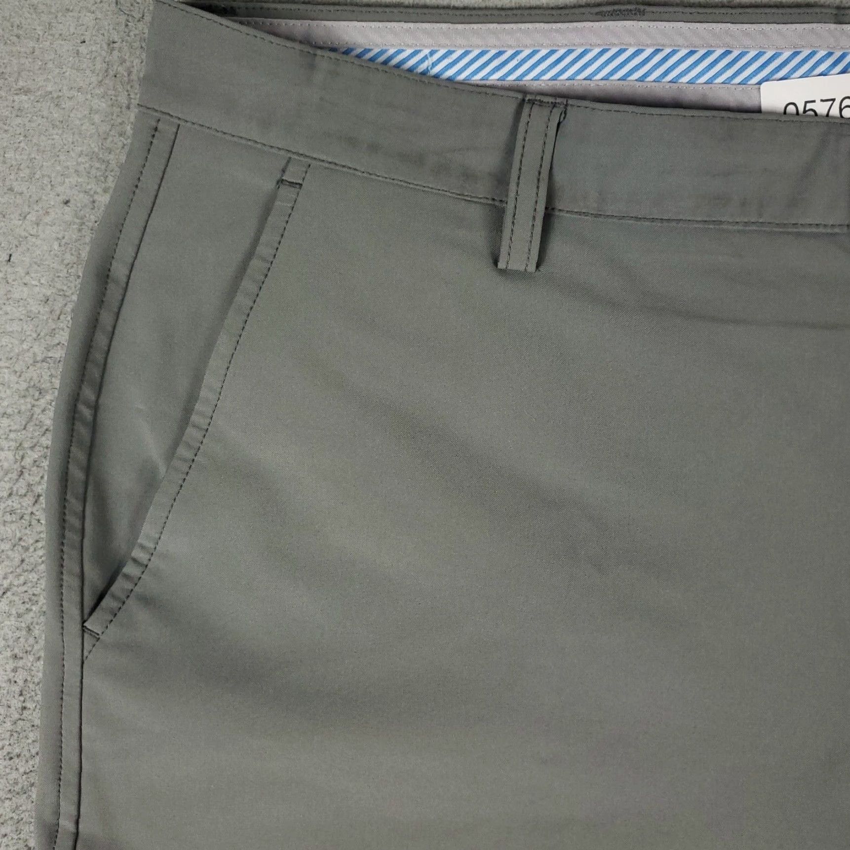 Footjoy FJ FootJoy Shorts Mens Size 38 Gray Stretch Golf Casual Flat Front Chino * Size US 38 / EU 54 - 2 Thumbnail
