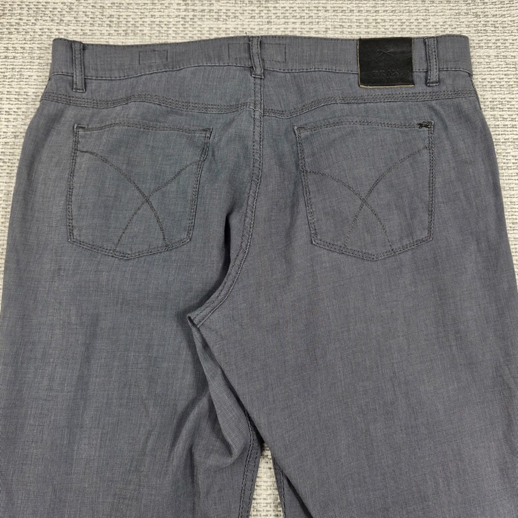 BRAX Brax Cooper Pants Mens 36x34 Gray Chino Regular Fit 5 Pocket Casual Flat Front Zip Fly Logo 90s Hipster USA Mens Size US 36 / EU 52 - 3 Thumbnail