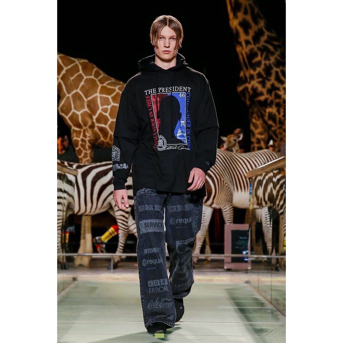 Vetements FW19 President Mask Hoodie Size US M / EU 48-50 / 2 - 3 Thumbnail