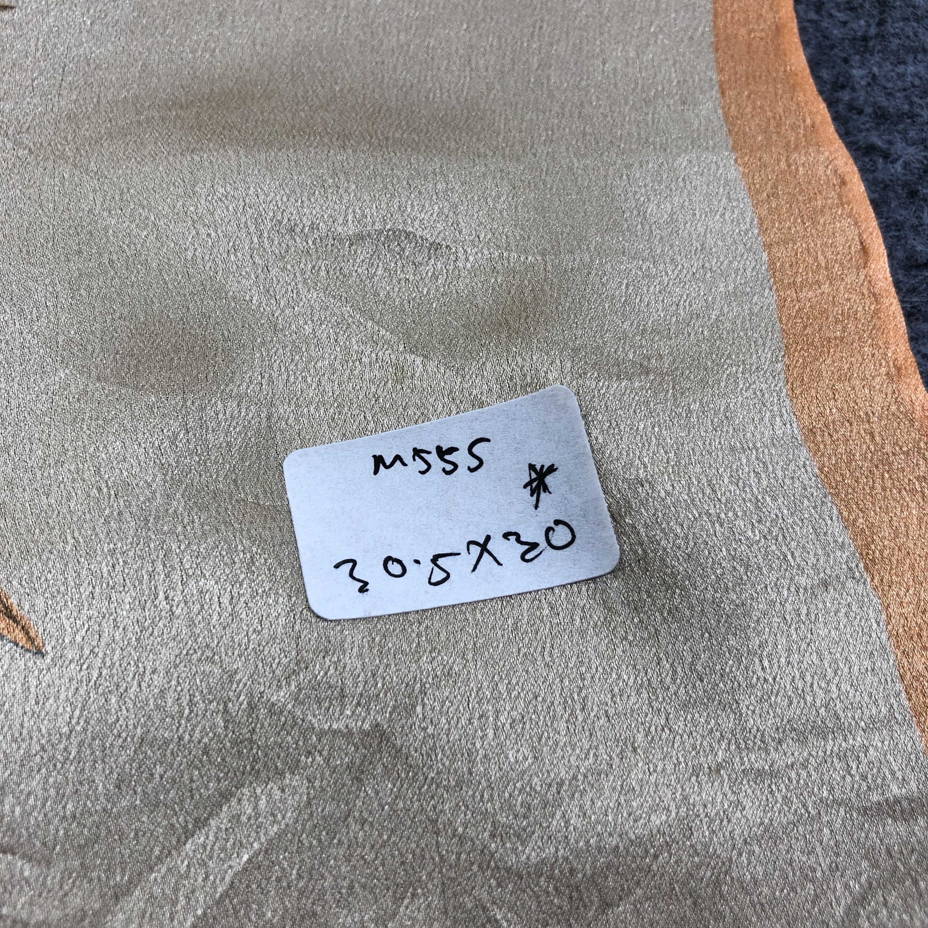 Vintage Vintage Luxury Floral Hand Rolled Silk Scarf M555 Size ONE SIZE - 9 Thumbnail