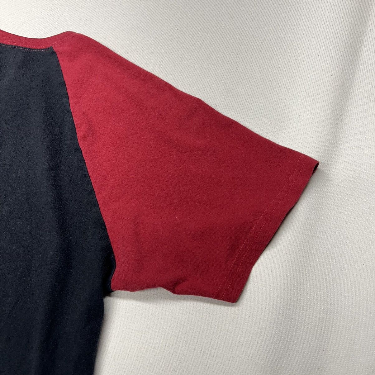 True Religion True Religion Tee Shirt Black Red Graphic Short Sleeve Jeans Size US M / EU 48-50 / 2 - 12 Thumbnail