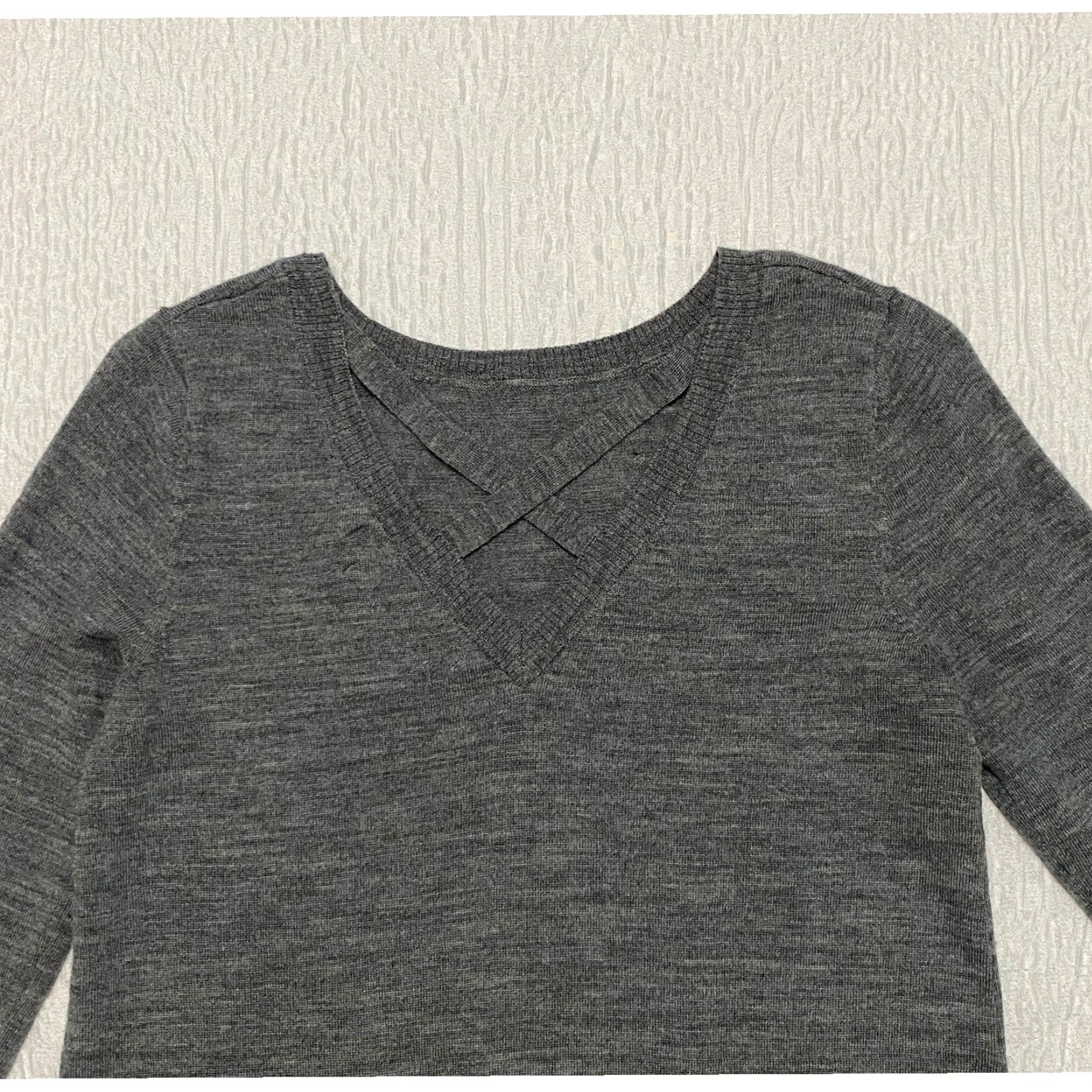 Vintage Max Studio Women's Sweater Tunic Gray 100% Extrafine Merino Wool Size S Size S / US 4 / IT 40 - 4 Thumbnail