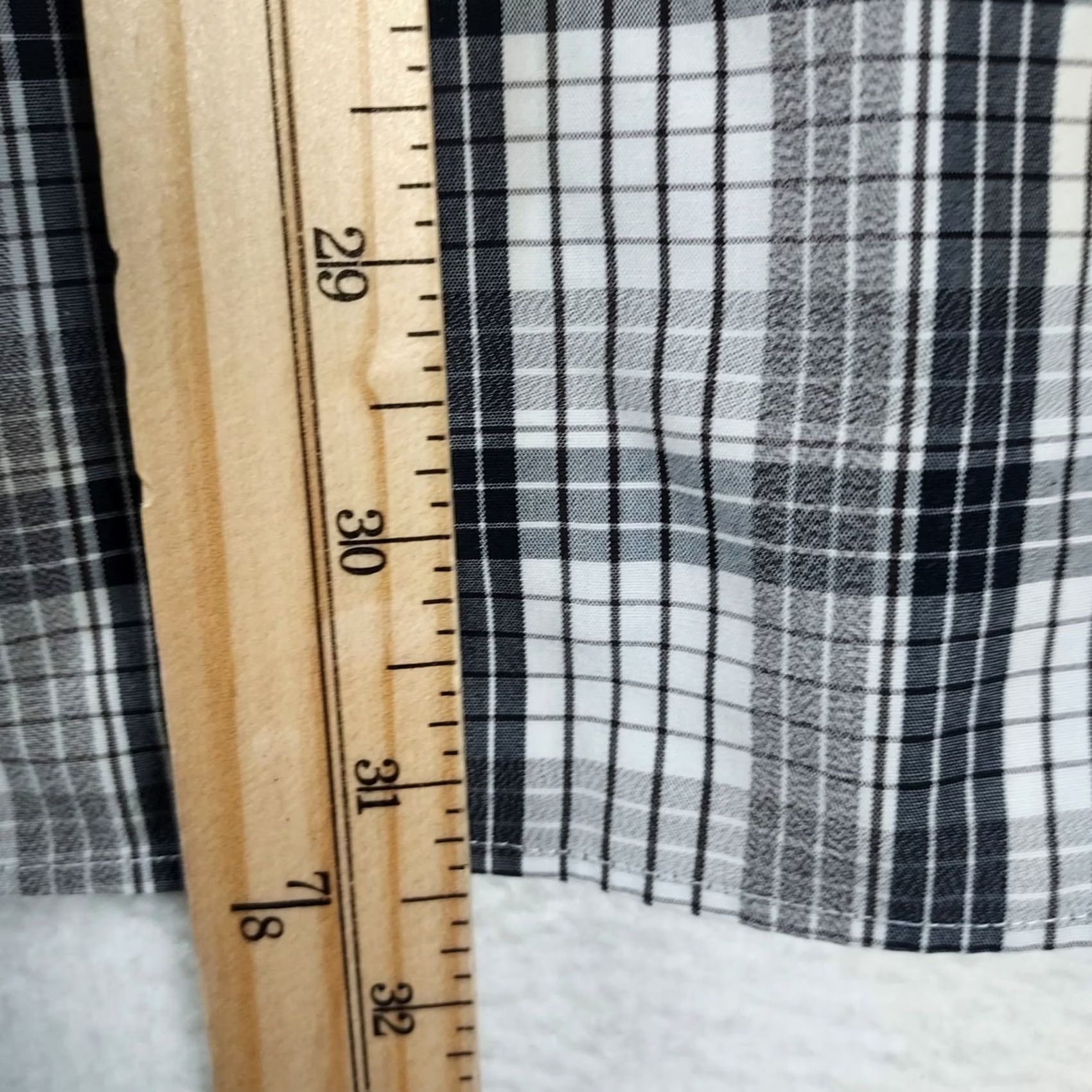 Banana Republic Banana Republic Shirt Mens L Camden Fit Non-Iron Plaid Cotton Button-Up Gray Size US L / EU 52-54 / 3 - 6 Thumbnail