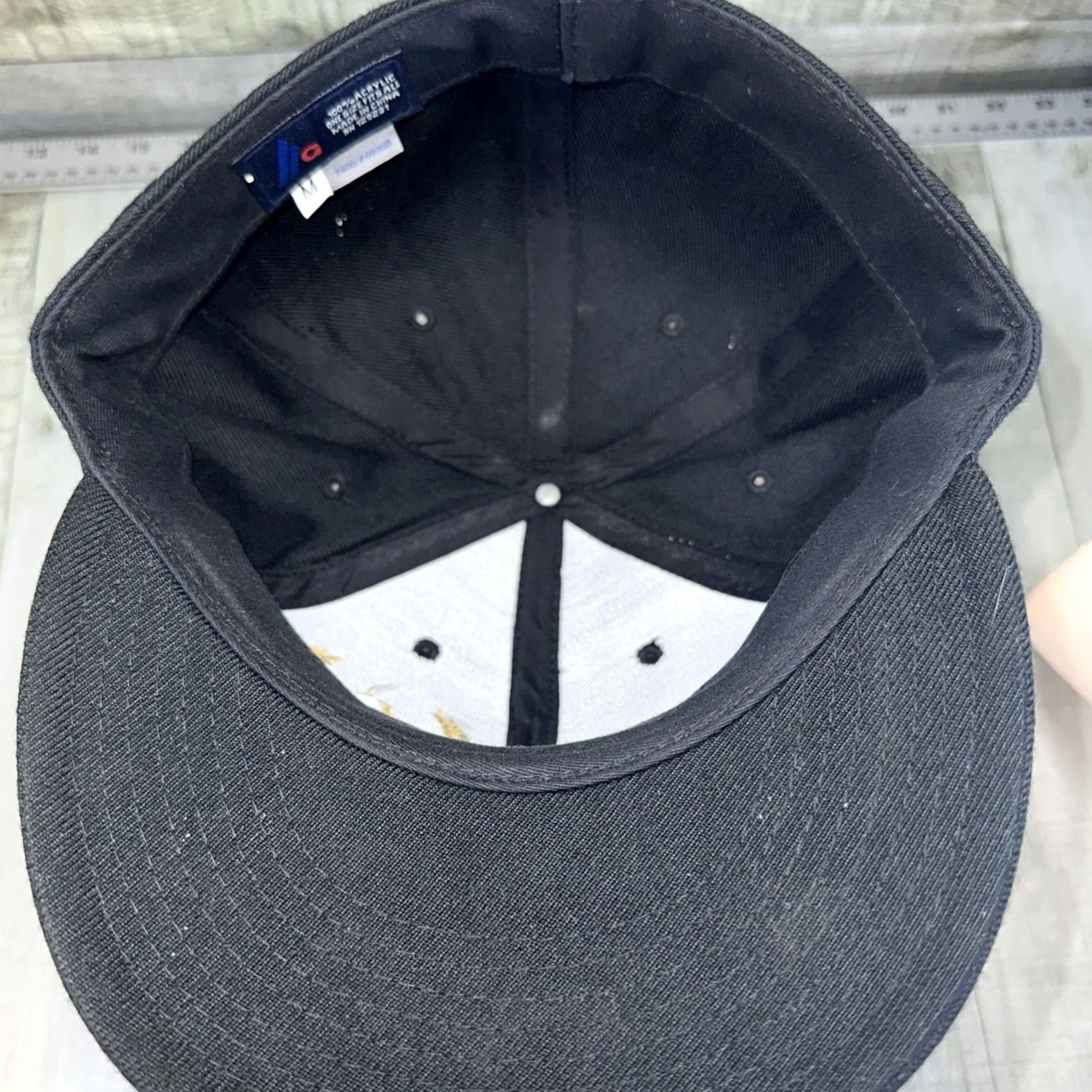 Logo 7 Courvoisier Hat Black Gold Logo Promo Cap Rare Brandy Liquor Sz Med Men Baseball Cap M & M Black Gold Logo 90s(brand) Men Size ONE SIZE - 8 Thumbnail