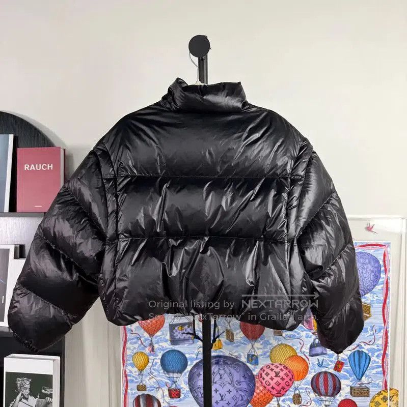 Prada Prada Black Cropped Down Jacket for Women. Size M / US 6-8 / IT 42-44 - 9 Thumbnail