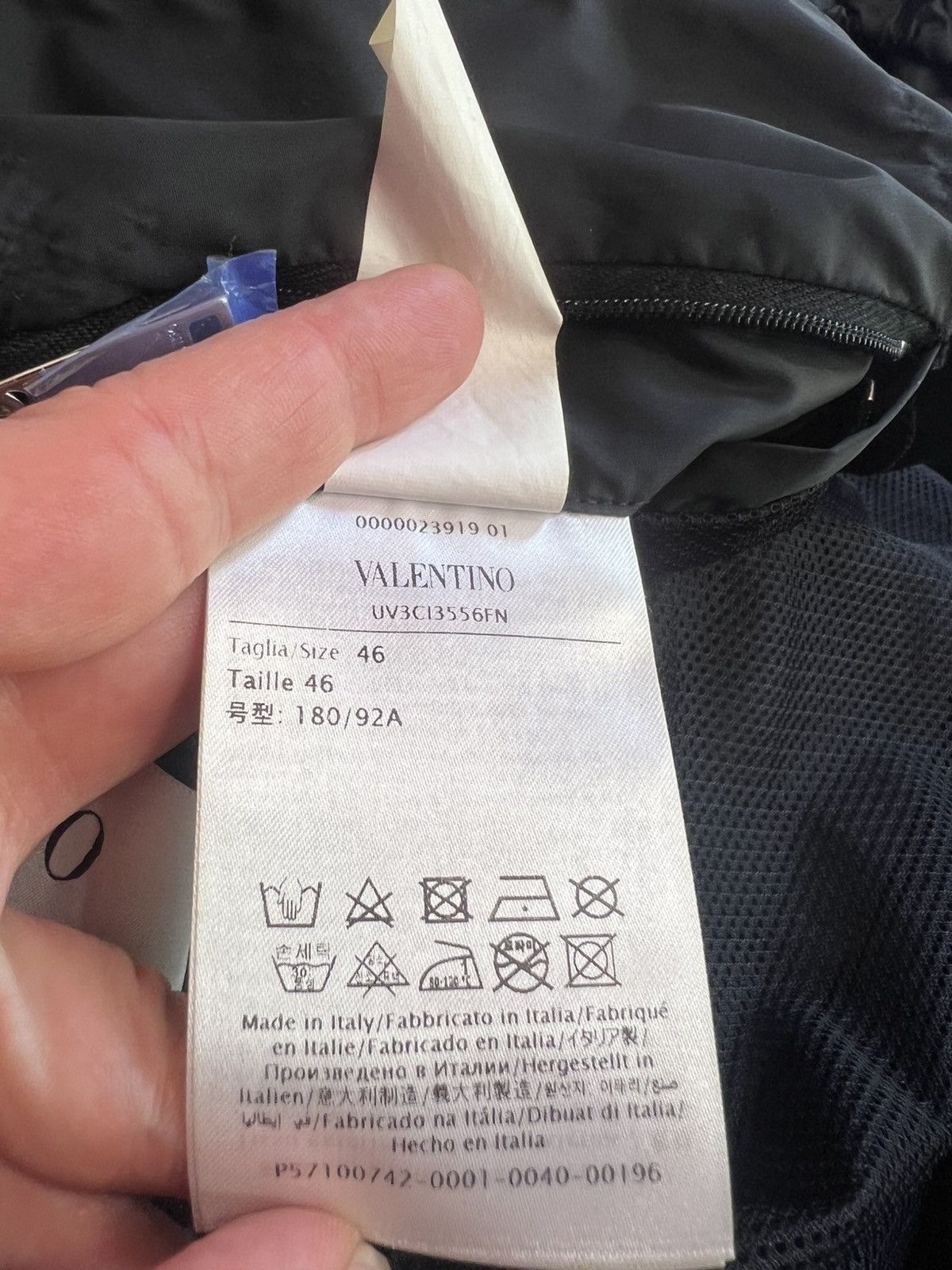 Valentino Valentino Black Nylon Windbreaker Jacket Size US S / EU 44-46 / 1 - 12 Thumbnail