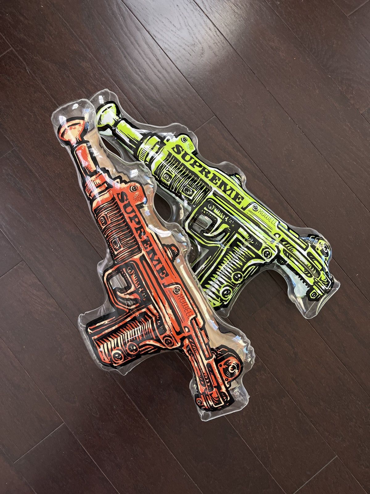 Supreme Supreme Inflatable Toy Uzi Pair Size ONE SIZE - 1 Thumbnail
