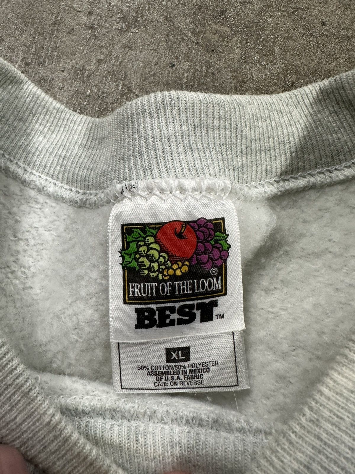 Vintage Vintage 90s Fish Shudder Cartoon Animal Sweatshirt Size US XL / EU 56 / 4 - 13 Thumbnail