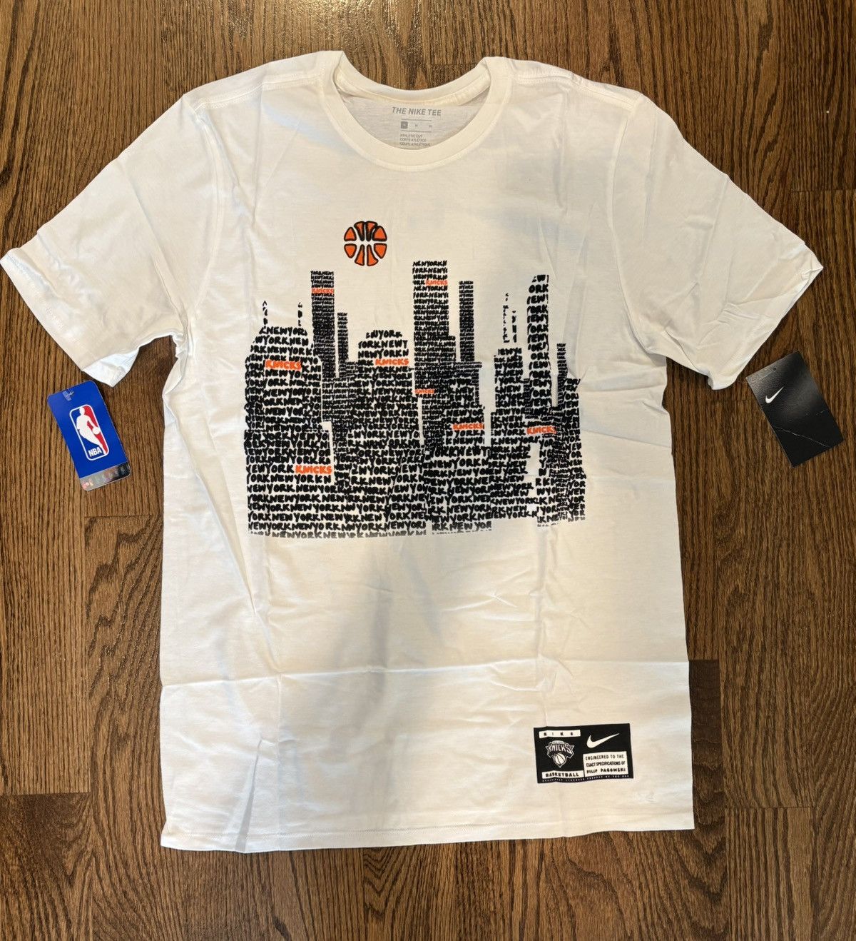 Nike Nike X Filip Pagowski Rare NY Knicks Tee Size US M / EU 48-50 / 2 - 1 Thumbnail