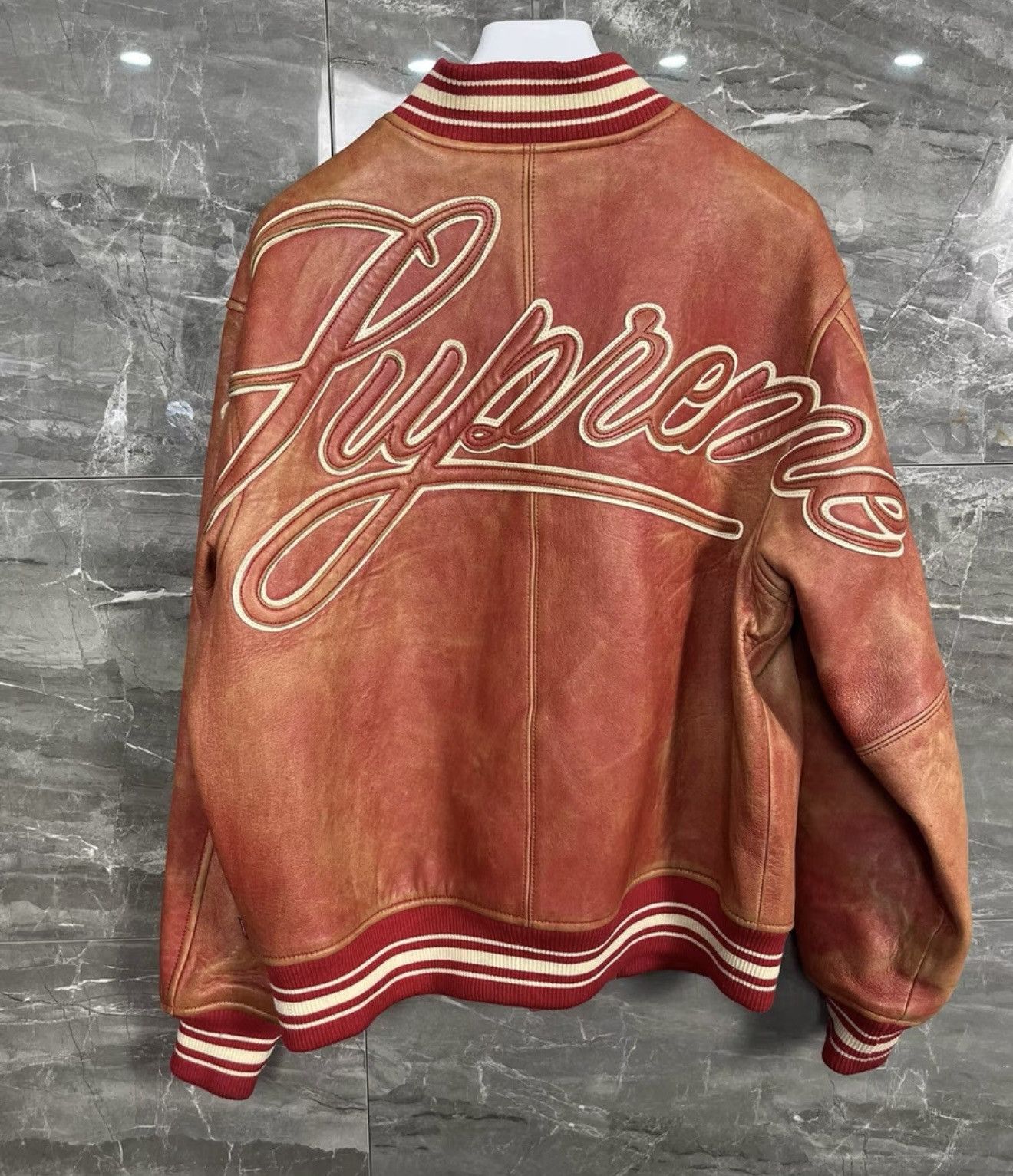 Supreme Supreme worn leather varsity Jacket brown Size US L / EU 52-54 / 3 - 2 Thumbnail