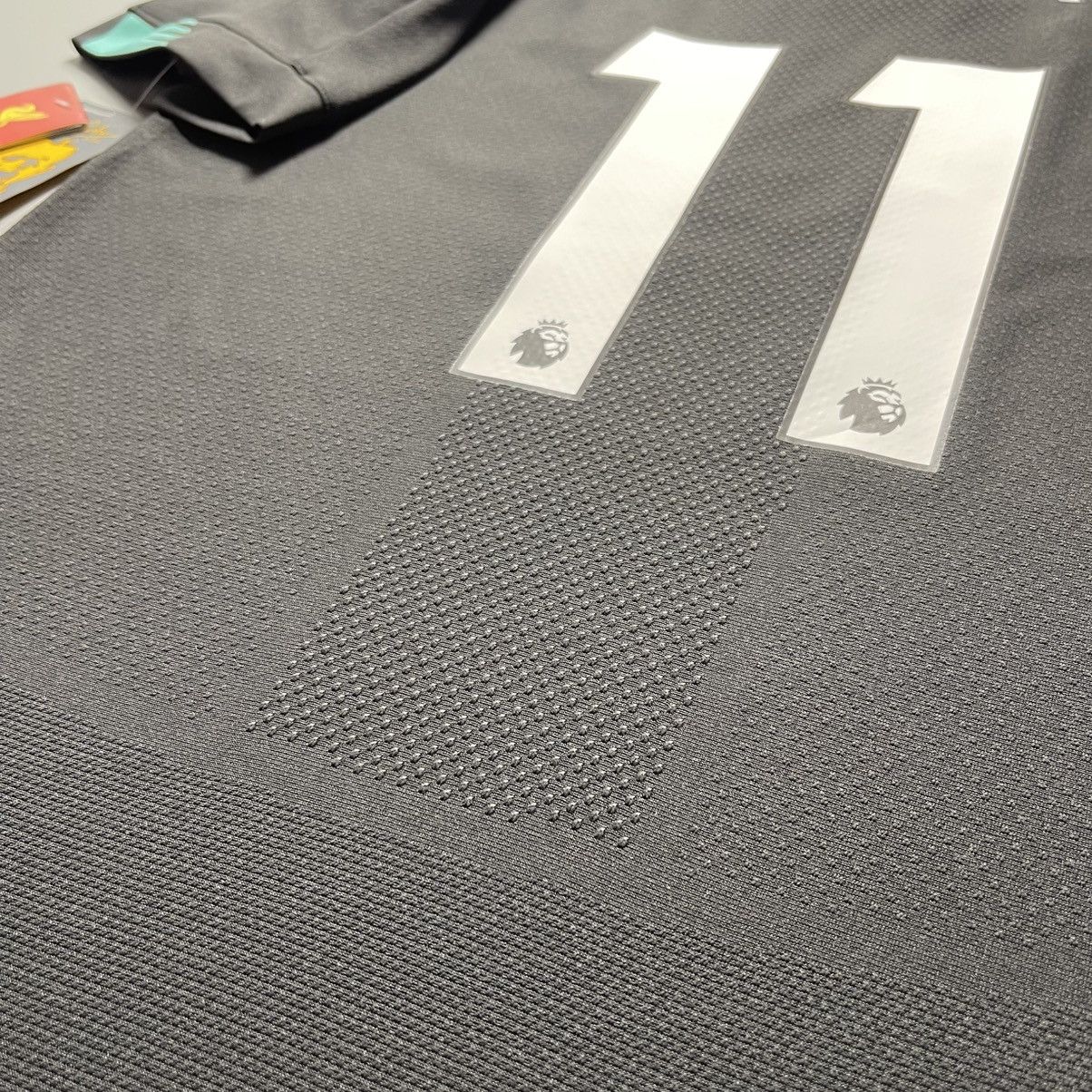 New Balance × Vintage NWT LIVERPOOL NB 2019/2020 FOOTBALL THIRD JERSEY #11 SALAH Size US L / EU 52-54 / 3 - 13 Thumbnail