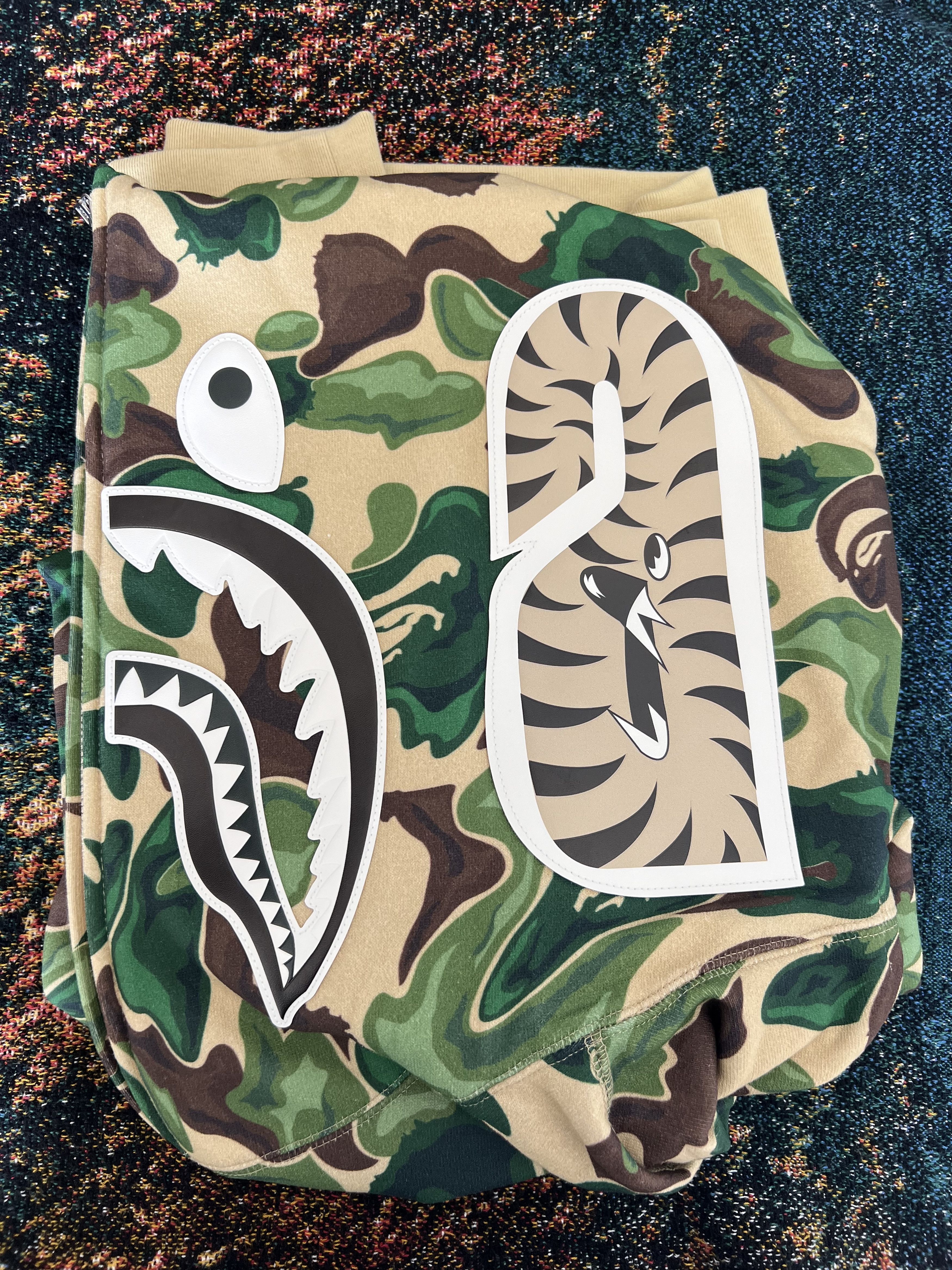 Bape Bape Art Camo Full Zip Shark Hoodie in Green Size US XXL / EU 58 / 5 - 12 Thumbnail