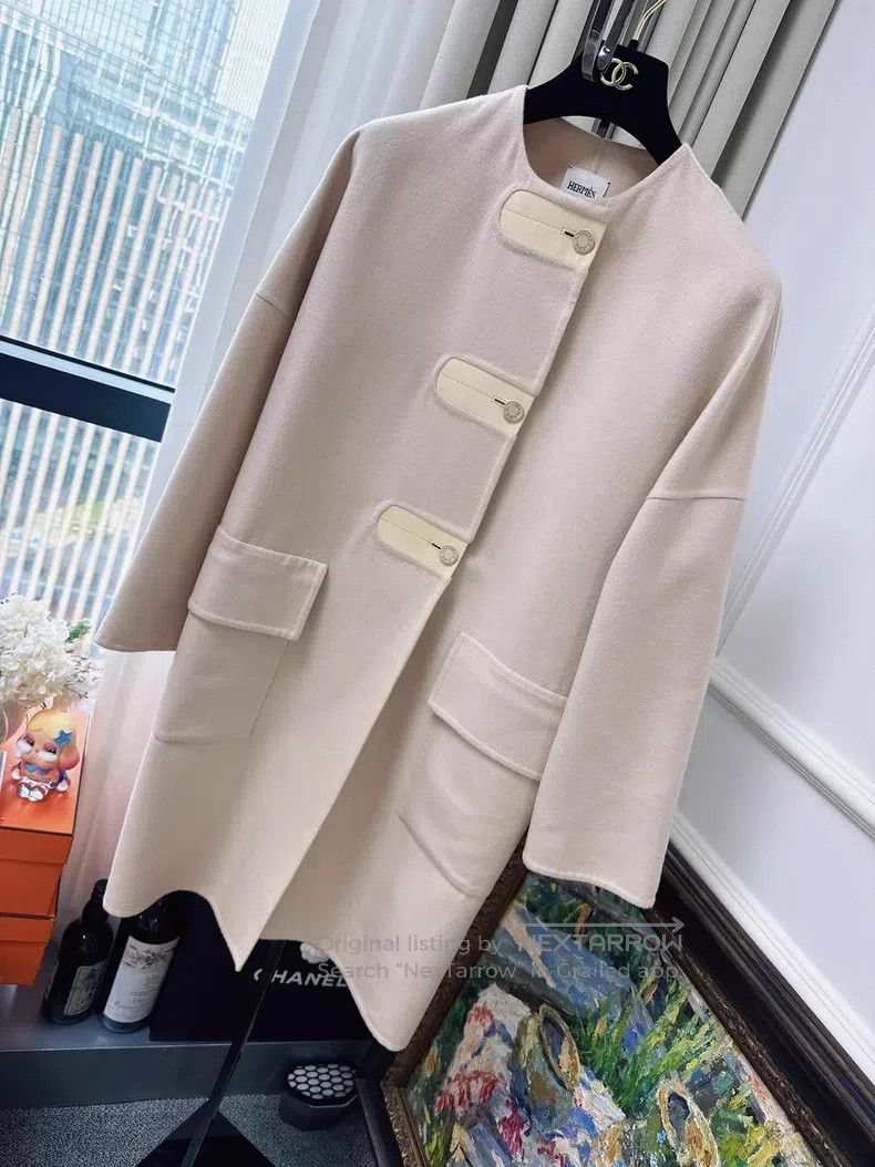 Hermes Hermes Milk Tea Nude Pink Long Sleeve Mid-length Cashmere Size XXS / US 00 / IT 34 - 1 Thumbnail