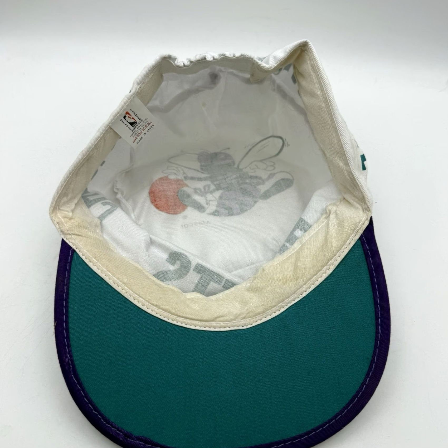 NBA VINTAGE Charlotte Hornets Hat One Size White Green Mascot Graphics Cap Adjustable 1990s NBA Cotton Mens Women? Size ONE SIZE - 6 Thumbnail