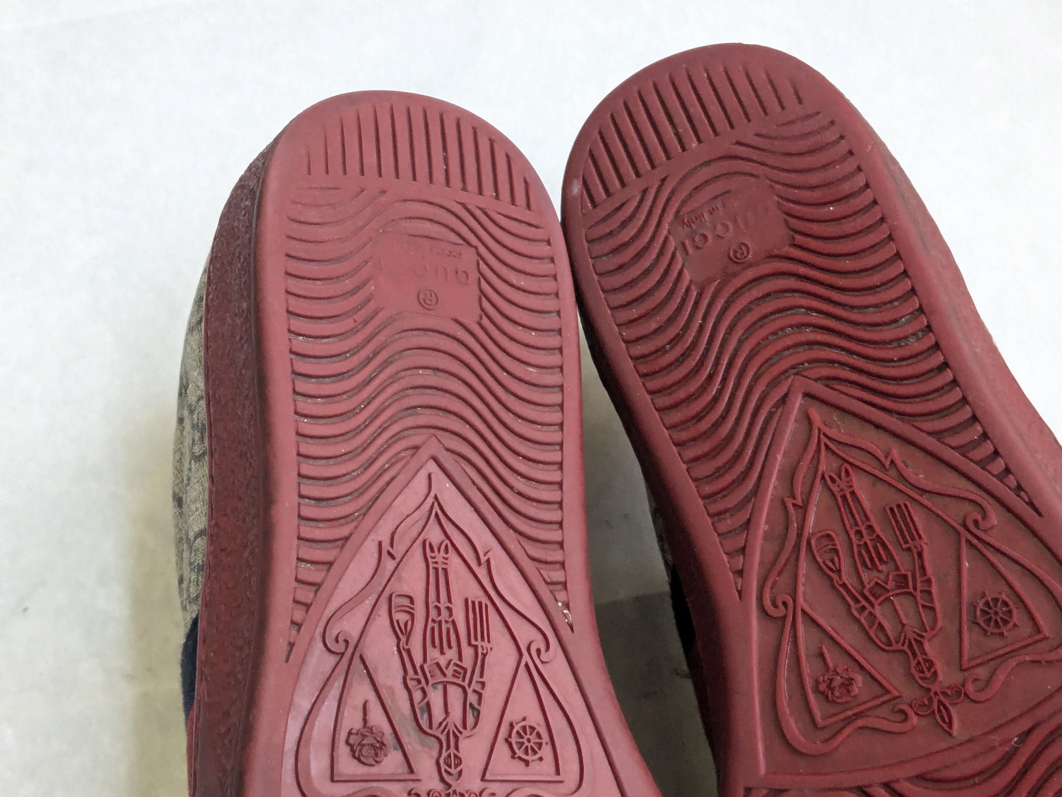 Gucci Gucci Ace Supreme Sneakers Red Monogram GG Logo 7 Size US 7 / EU 40 - 13 Thumbnail