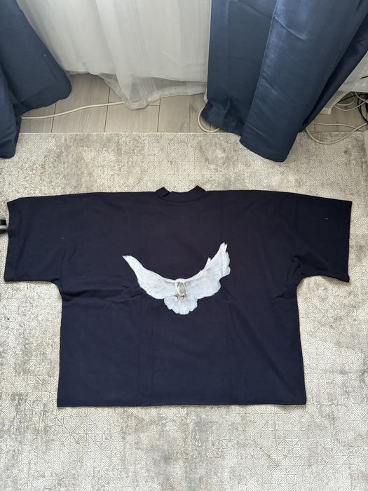 Balenciaga Yeezy Gap Engineered By Cropped Dove No Seam Tee in Black