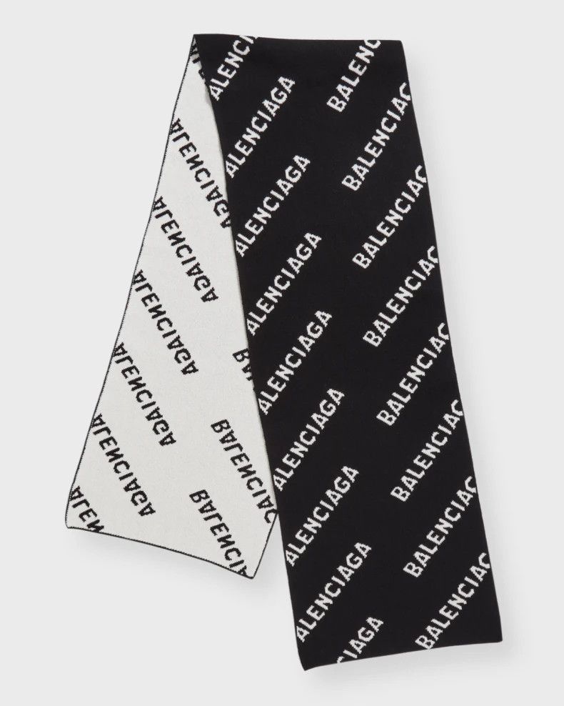 Balenciaga o1bcso1str1024 Size: OS / Allover Macro Scarf in Black/White Size ONE SIZE - 1 Thumbnail