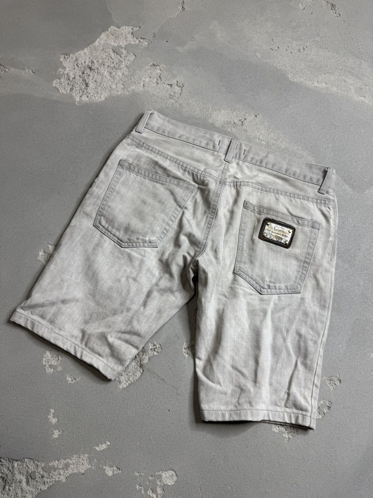 Dolce & Gabbana Vintage Dolce & Gabanna White Jeans Shorts Size US 32 / EU 48 - 1 Thumbnail