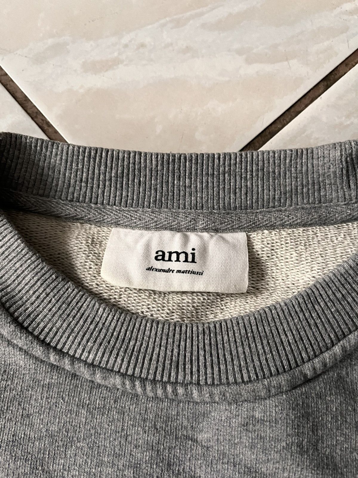 AMI Ami Sweatshirt Love Logo Embroider Classic Luxury Sweater Size US M / EU 48-50 / 2 - 3 Thumbnail
