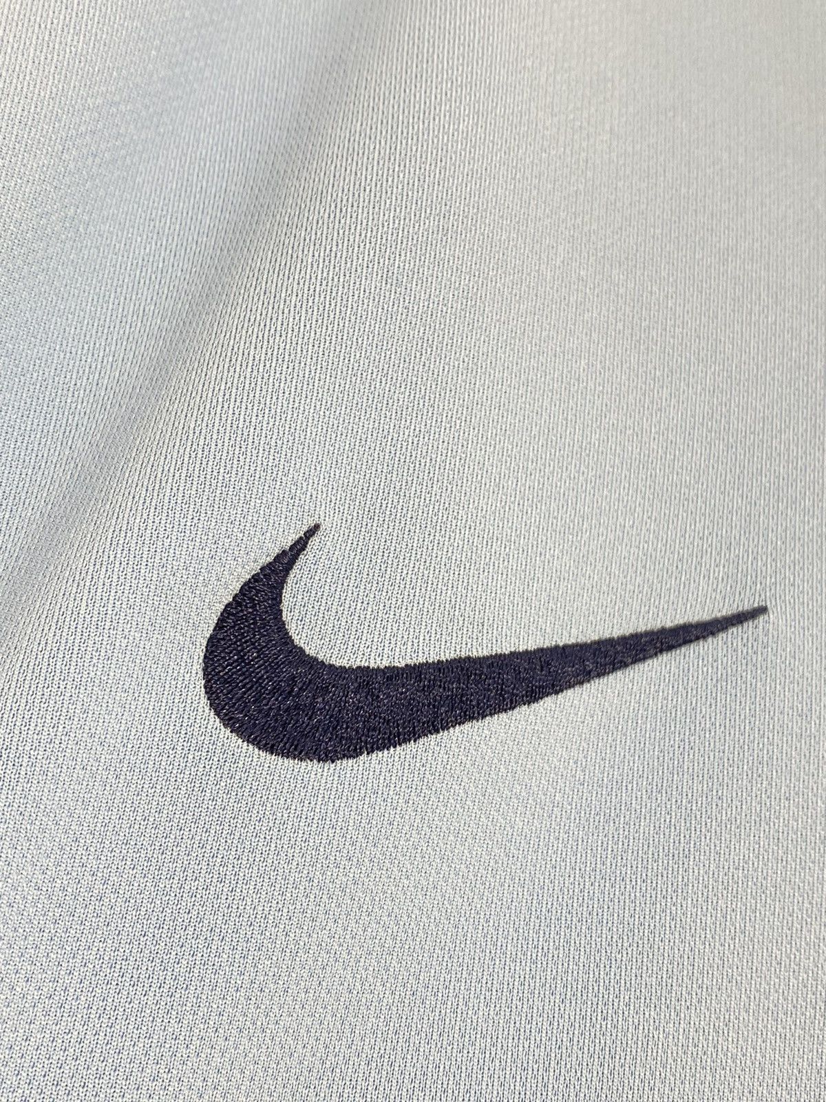 Nike Nike Manchester City 2016 2017 Home Football Shirt Size US L / EU 52-54 / 3 - 6 Thumbnail