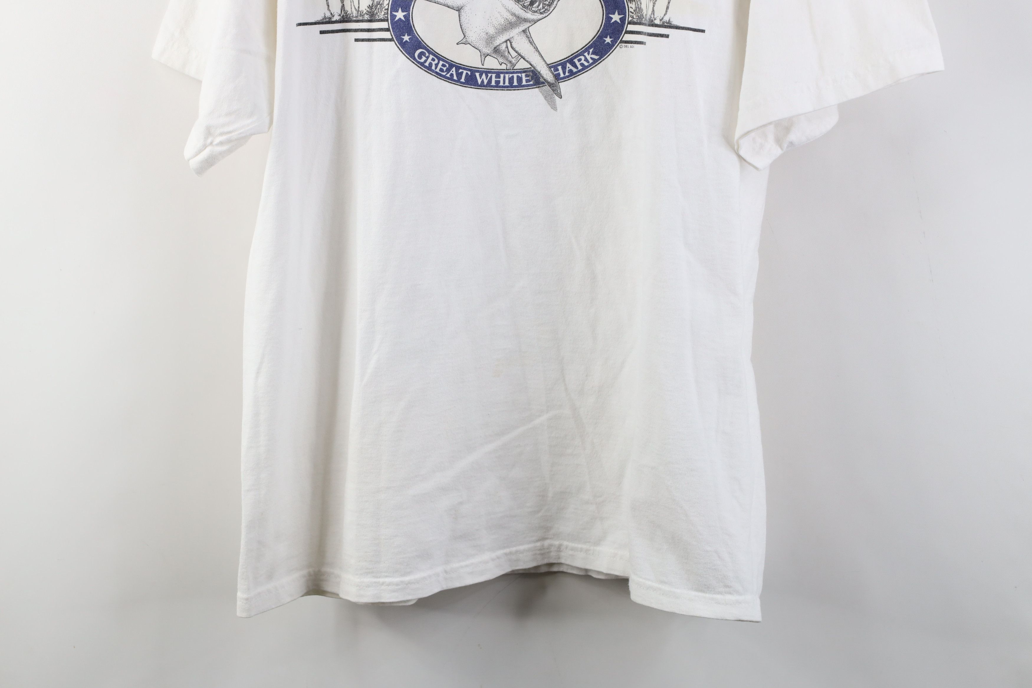 Vintage Vintage 90s Y2K Streetwear Michigan Great Shark T-Shirt Size US XL / EU 56 / 4 - 3 Thumbnail