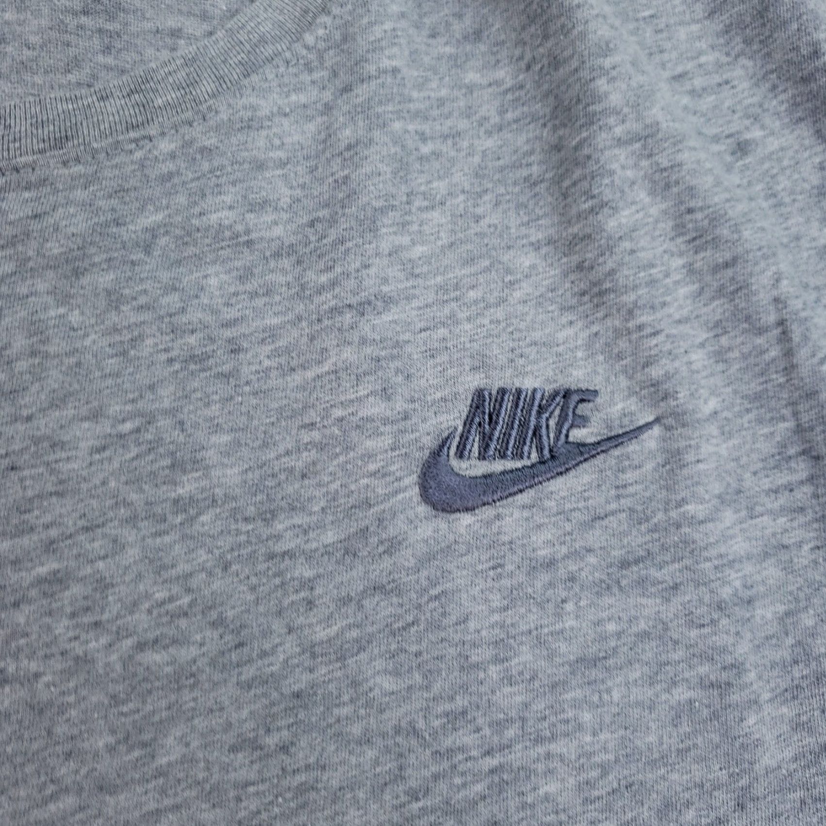 Nike Nike T-shirt Mens XL Gray Ebroidered Logo Swoosh Crew Neck Athletic Cut Size US XL / EU 56 / 4 - 6 Thumbnail