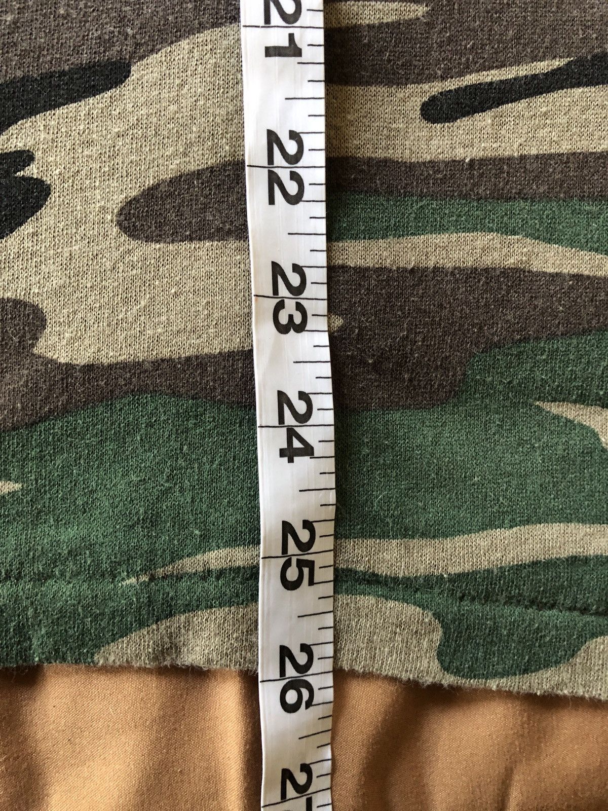 Vintage CRAZY 🔥🔥 Vintage 90s Camo Tee Size US M / EU 48-50 / 2 - 6 Thumbnail